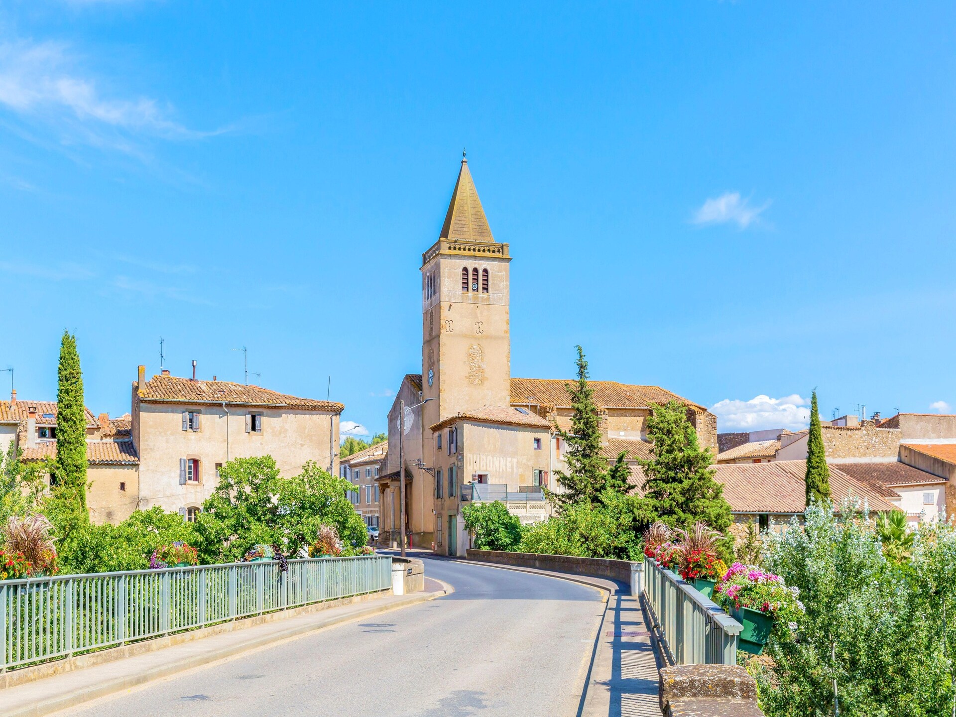Vrijstaande villa met privézwembad en Pyreneeënzicht in Saint-Denis - foto 20