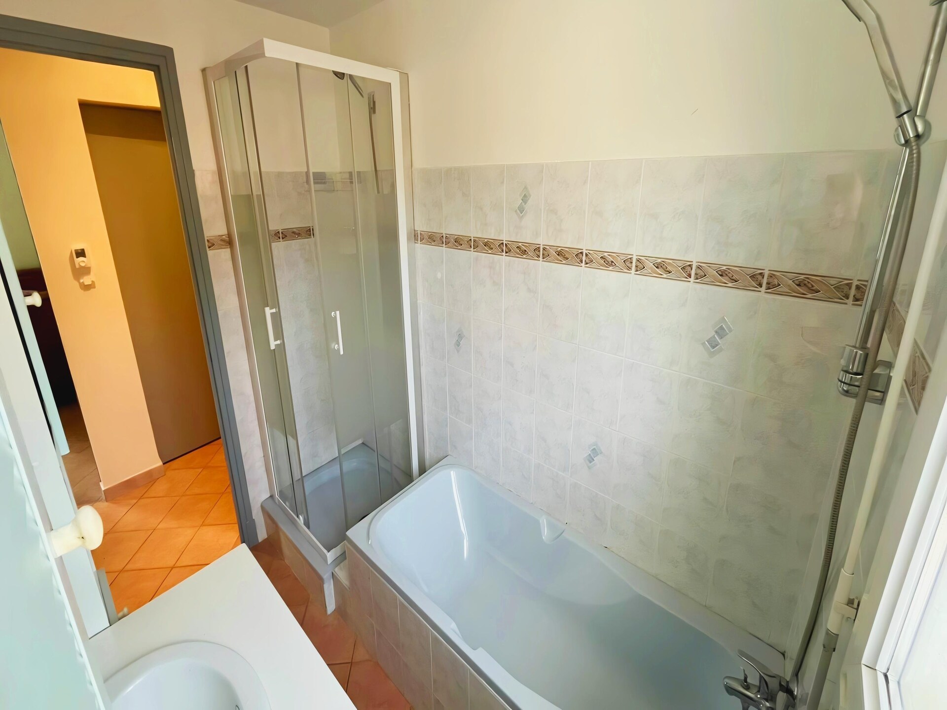 Vrijstaande villa met privézwembad en Pyreneeënzicht in Saint-Denis - foto 15