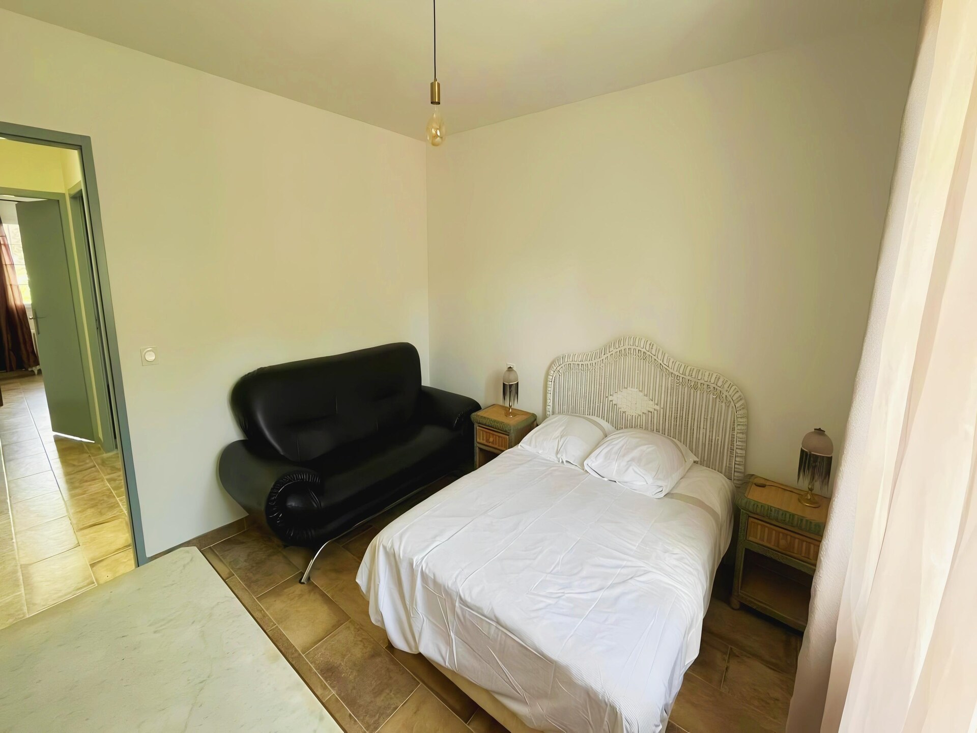 Vrijstaande villa met privézwembad en Pyreneeënzicht in Saint-Denis - foto 10