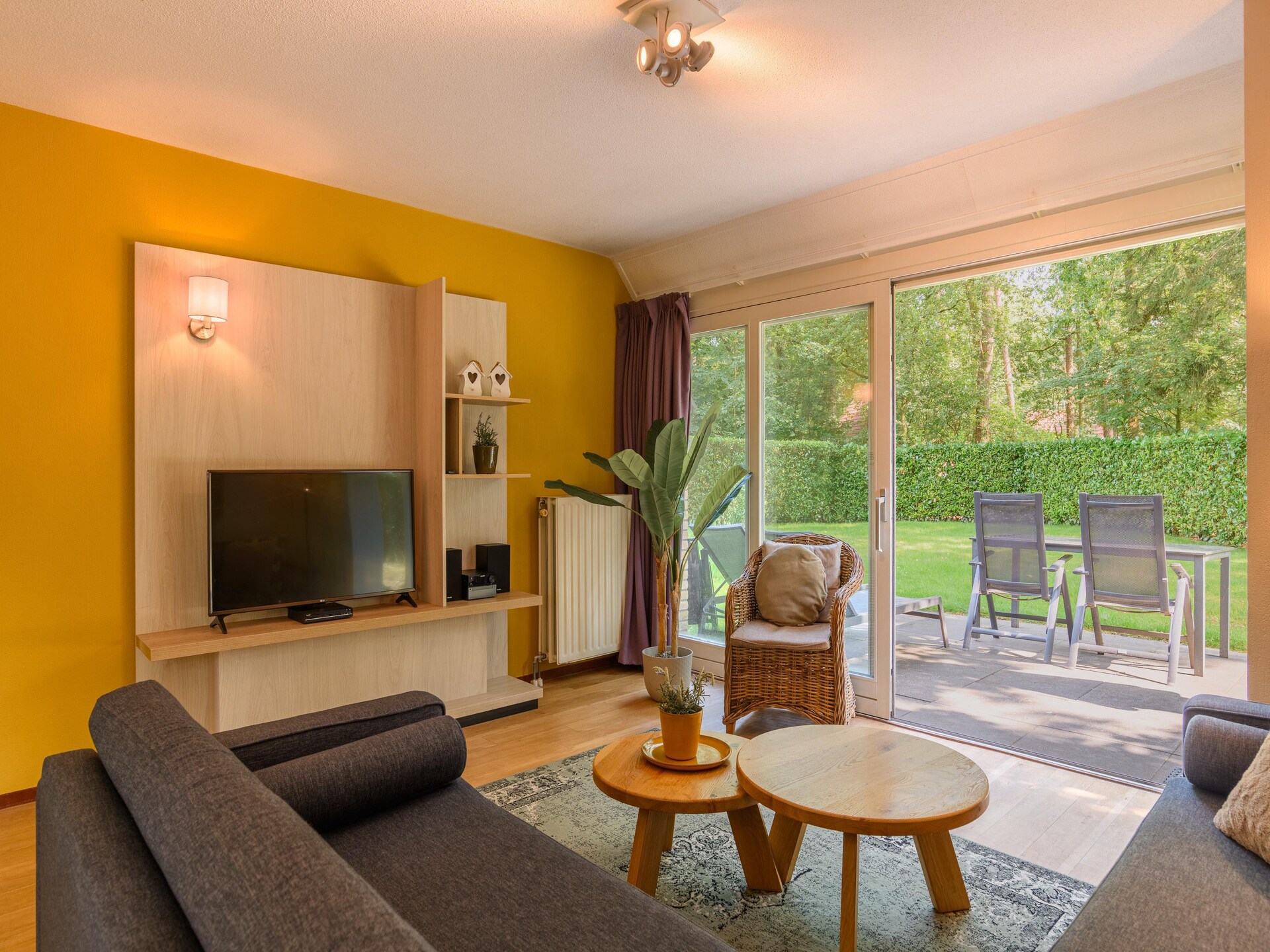 Luxe bungalow met sauna en hot tub op vakantiepark in Brabantse bossen - foto 6
