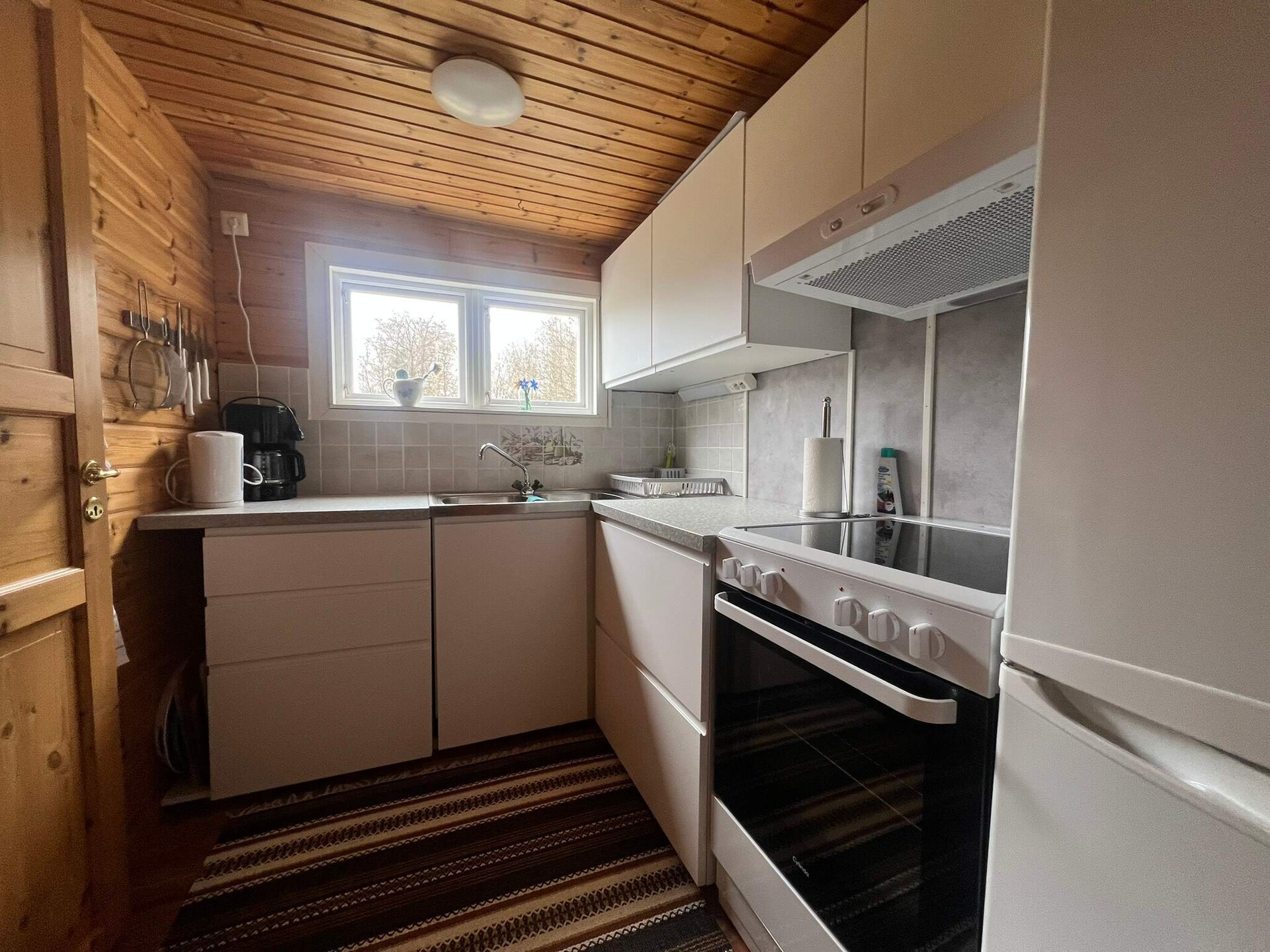 Vrijstaand vakantiehuis aan het Bolmenmeer met eigen strandje - foto 18