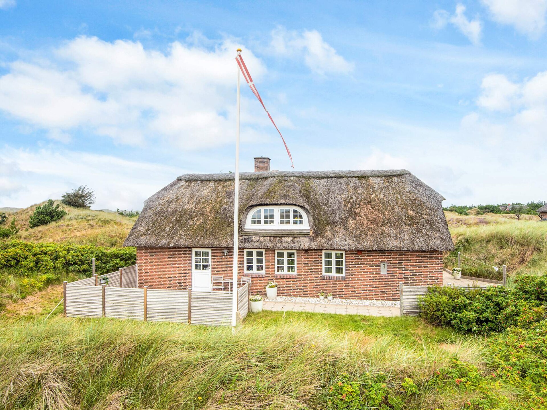 Luxe vakantiehuis met duinpanorama op 350m van de Noordzee, Ulfborg - foto 1