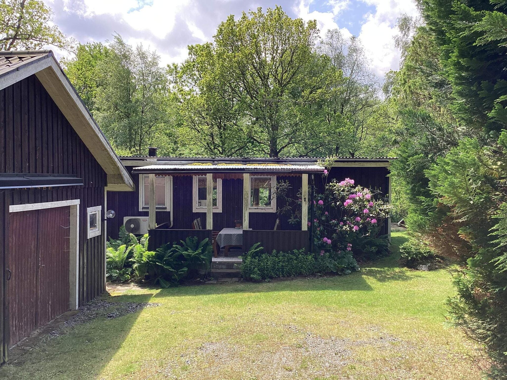 Vrijstaand vakantiehuis aan de golfbaan bij Örkelljunga - foto 4