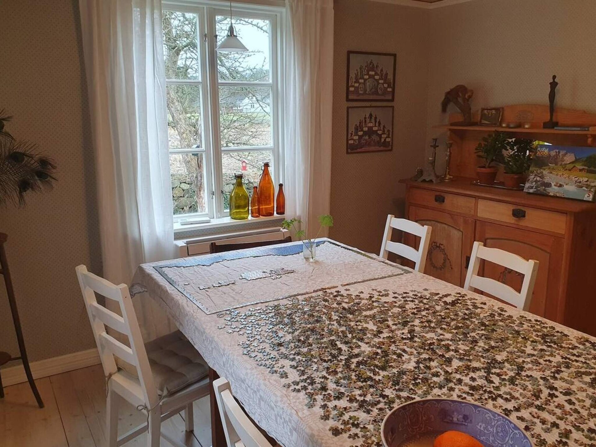 Ruim vakantiehuis met gastenverblijf en grote tuin bij Fågelmara - foto 17