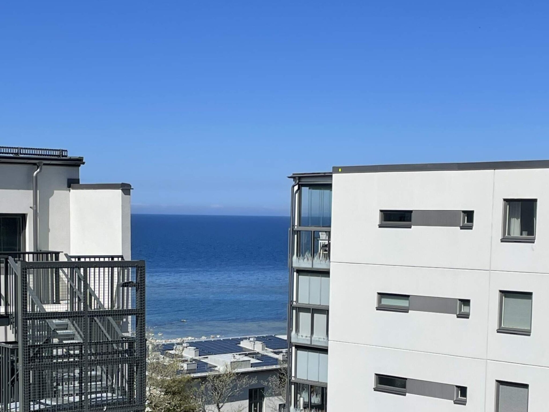 Vakantiehuis aan zee in Visby met uitzicht en balkon - foto 19