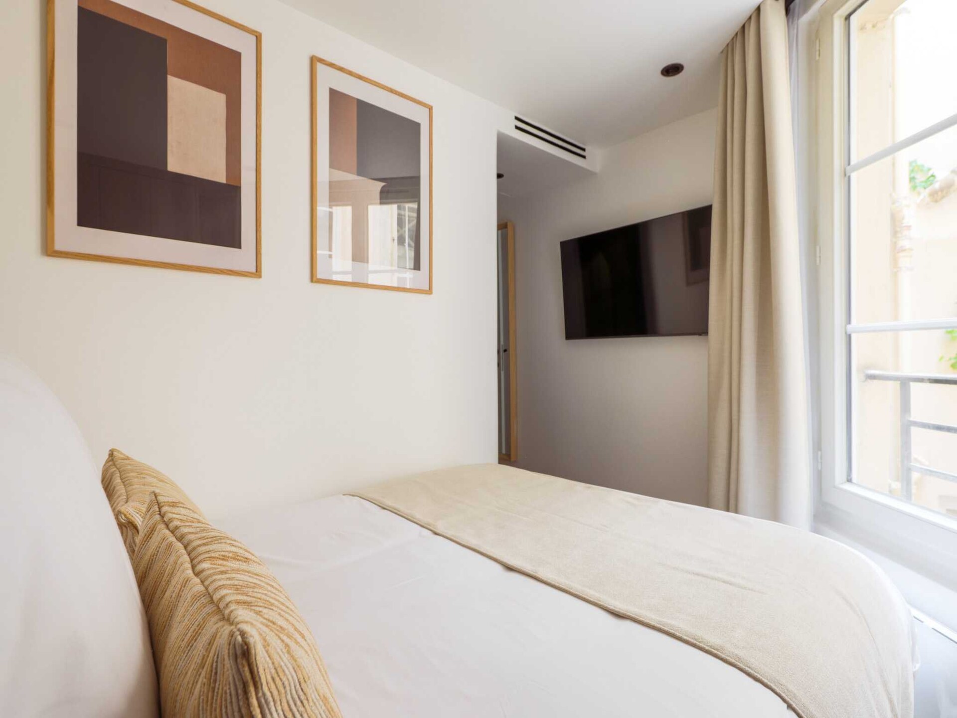 Gerenoveerd appartement in het 2e arrondissement van Parijs, vlakbij Montmartre - foto 11