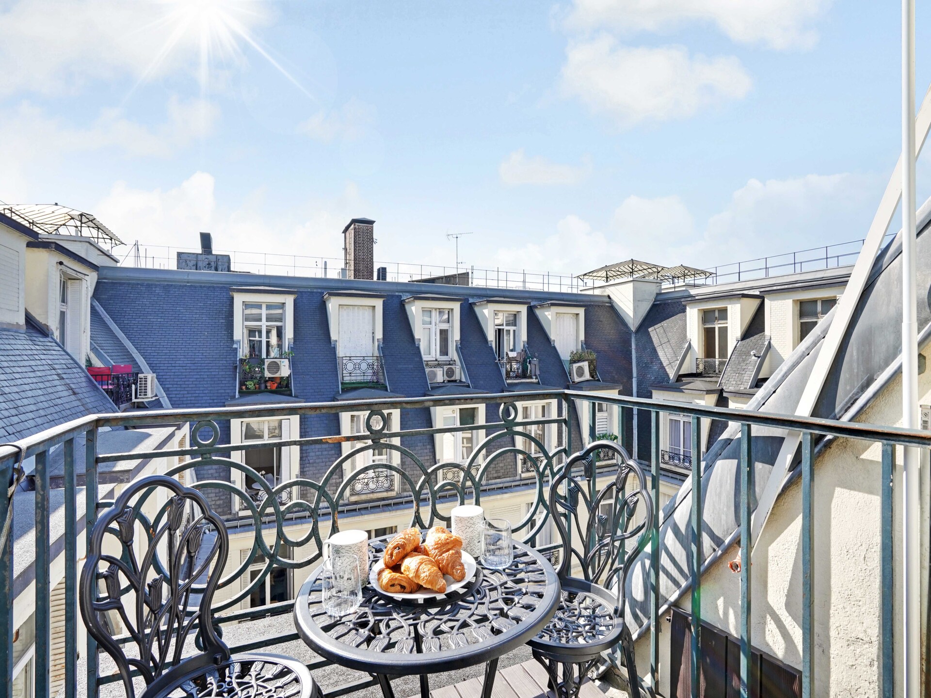 Modern appartement aan de Avenue des Champs-Élysées in Parijs - foto 14