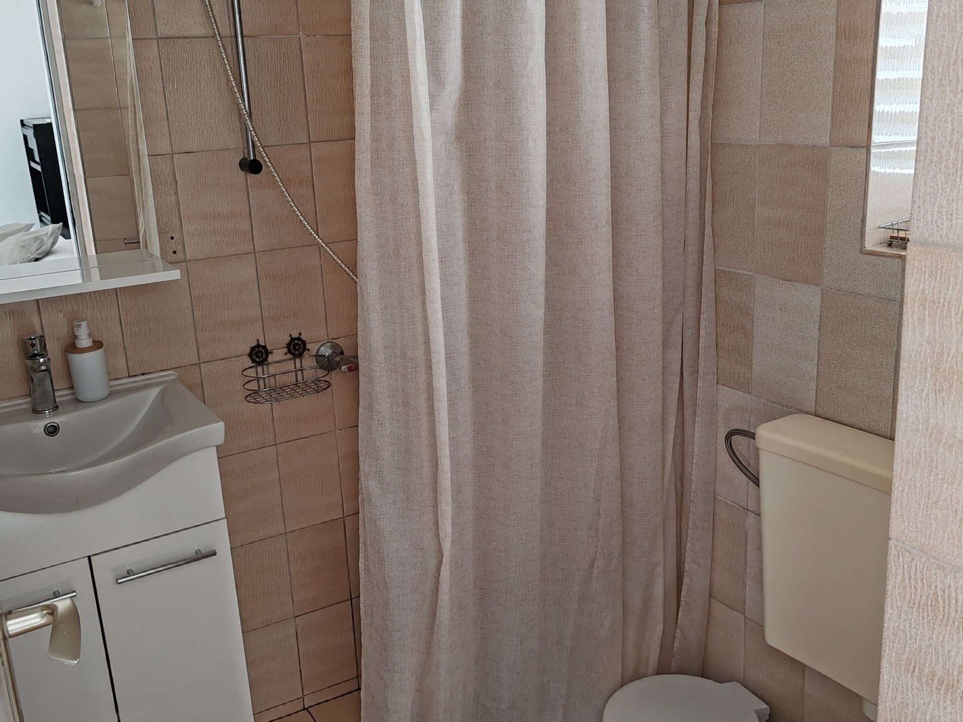 2-persoons appartement op Rab met zeezicht en balkon - foto 7