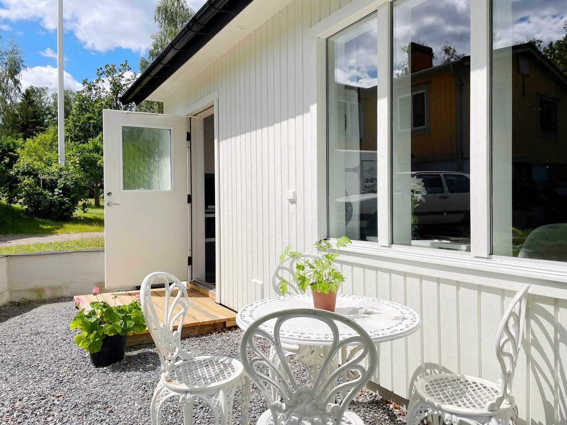 Knus gastenverblijf aan de golfbaan, 200 meter van de zee bij Vaxholm - foto 9