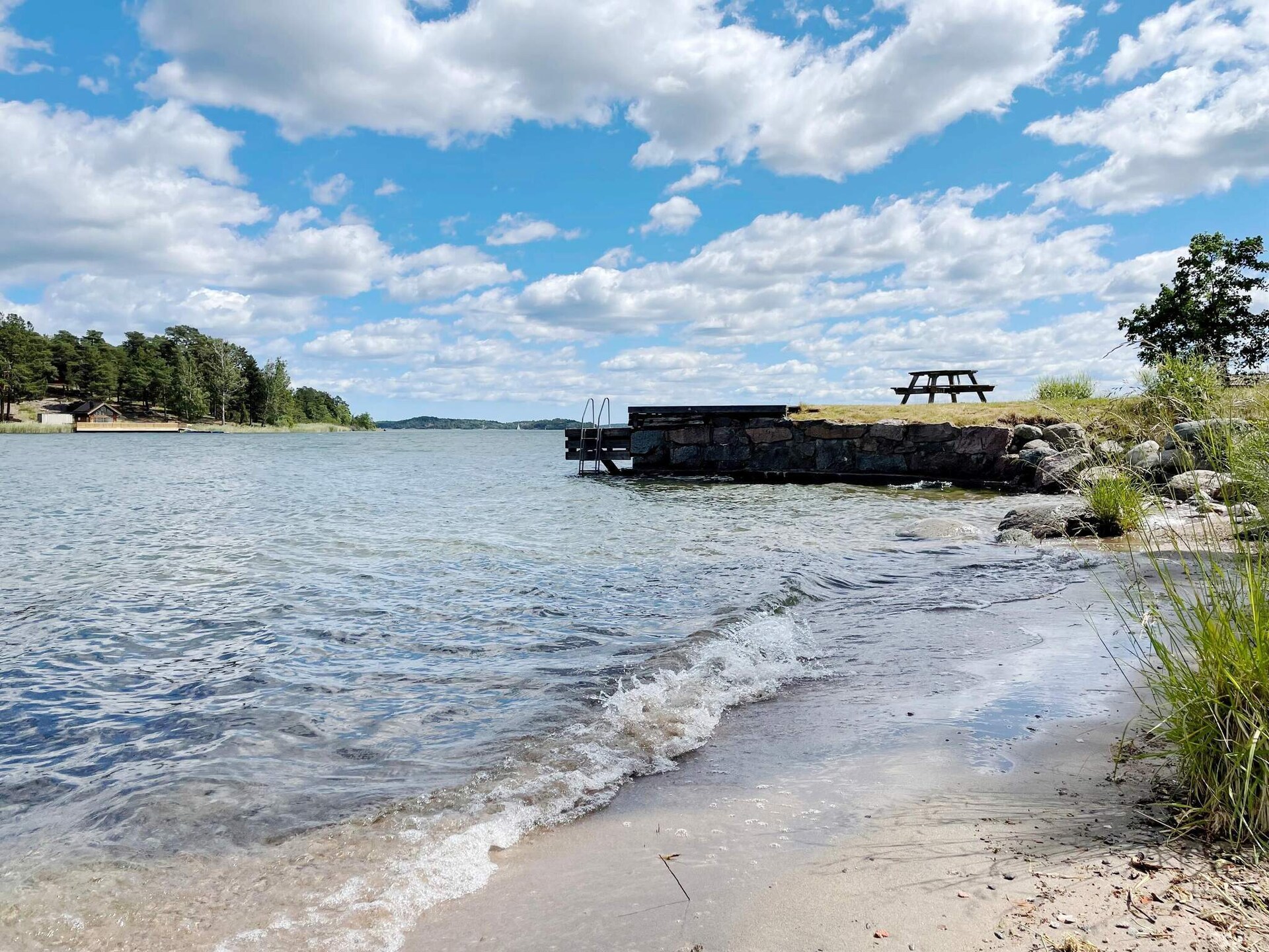 Knus gastenverblijf aan de golfbaan, 200 meter van de zee bij Vaxholm - foto 13