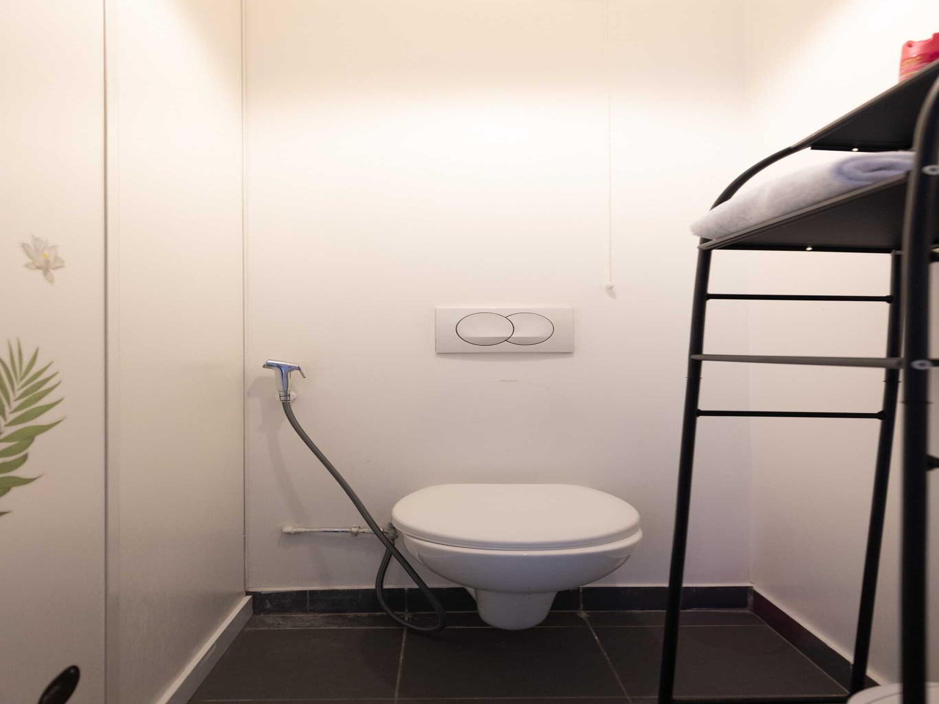Modern appartement in Saint-Ouen-sur-Seine met balkon - foto 9