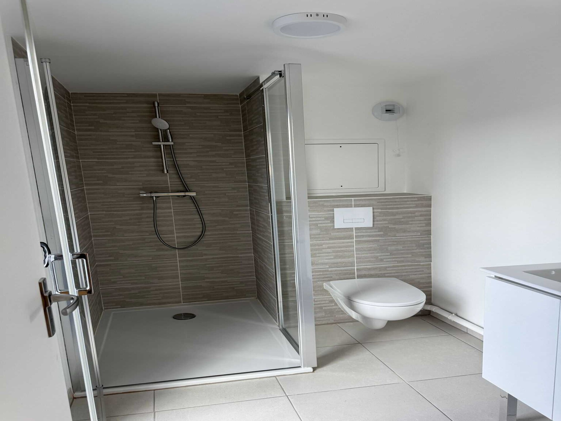 Ruim en elegant appartement in Suresnes voor 6 personen - foto 7