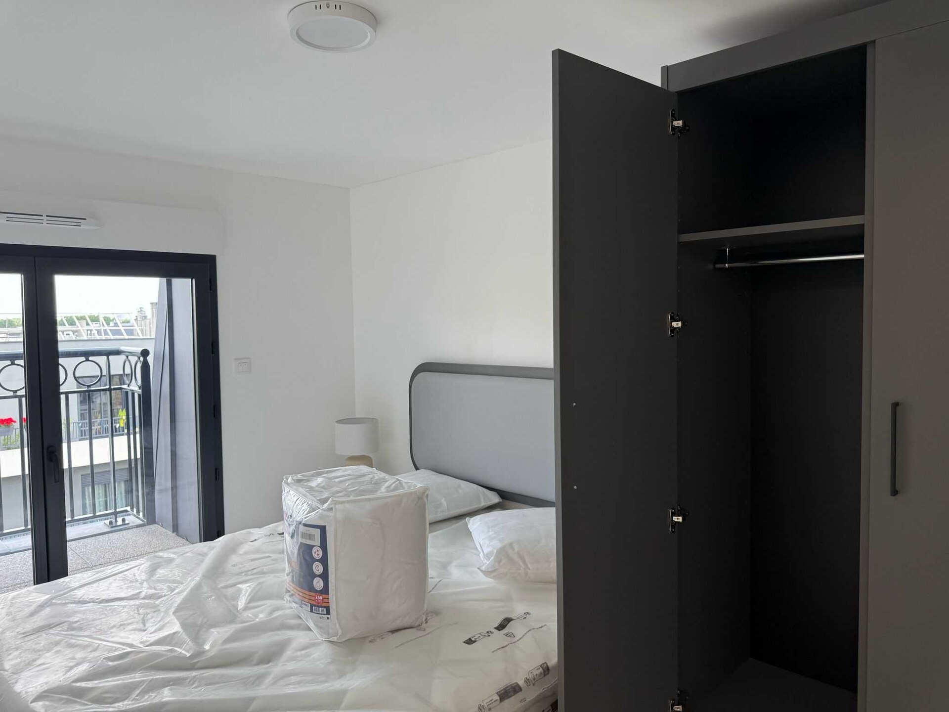 Ruim en elegant appartement in Suresnes voor 6 personen - foto 8