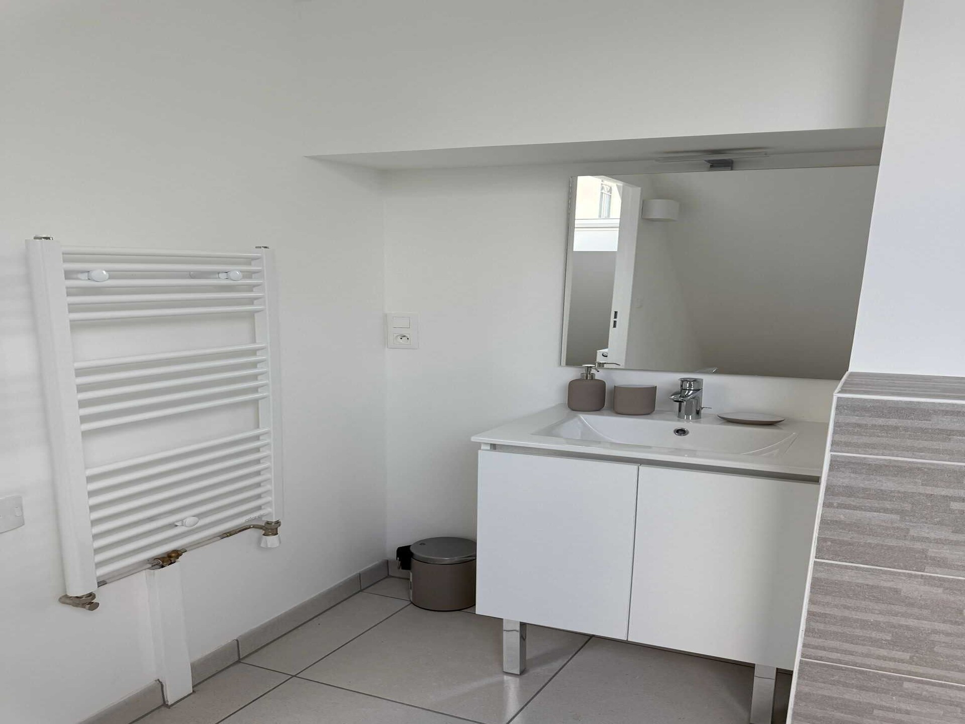 Ruim en elegant appartement in Suresnes voor 6 personen - foto 11