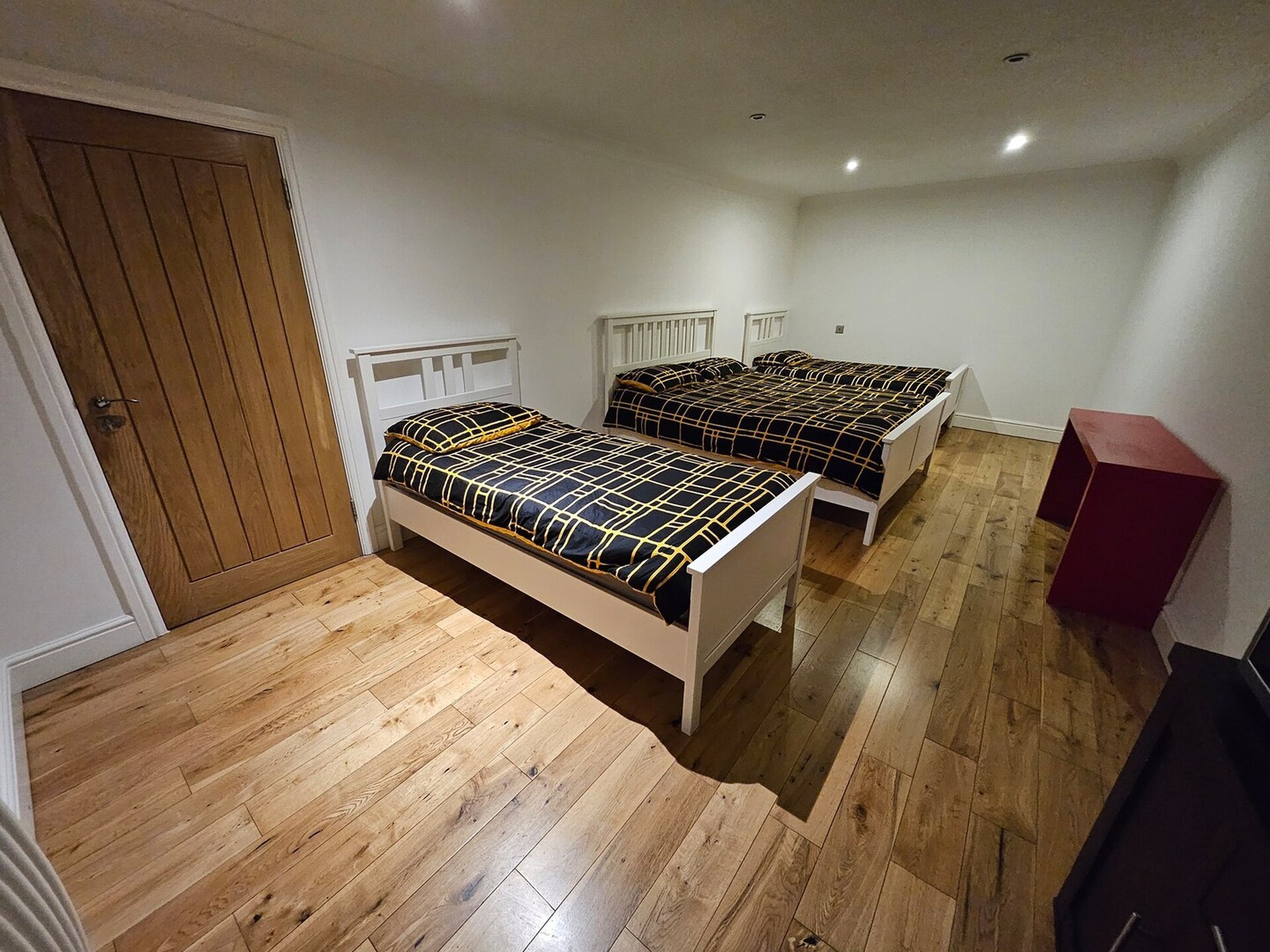Ruim pensionappartement voor 12 personen nabij Windsor Castle & Legoland - foto 16