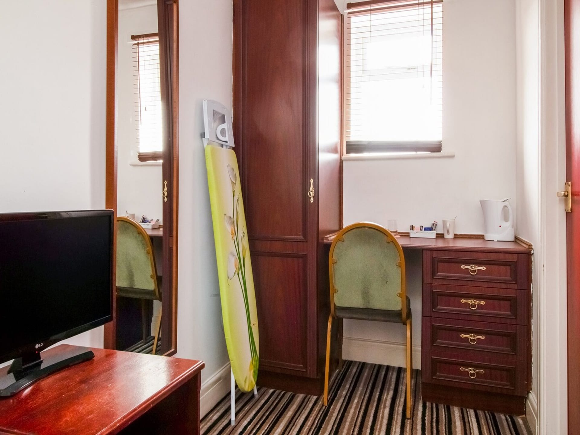 Comfortabel Deluxe Triple Room Pension in Cardiff - foto 9