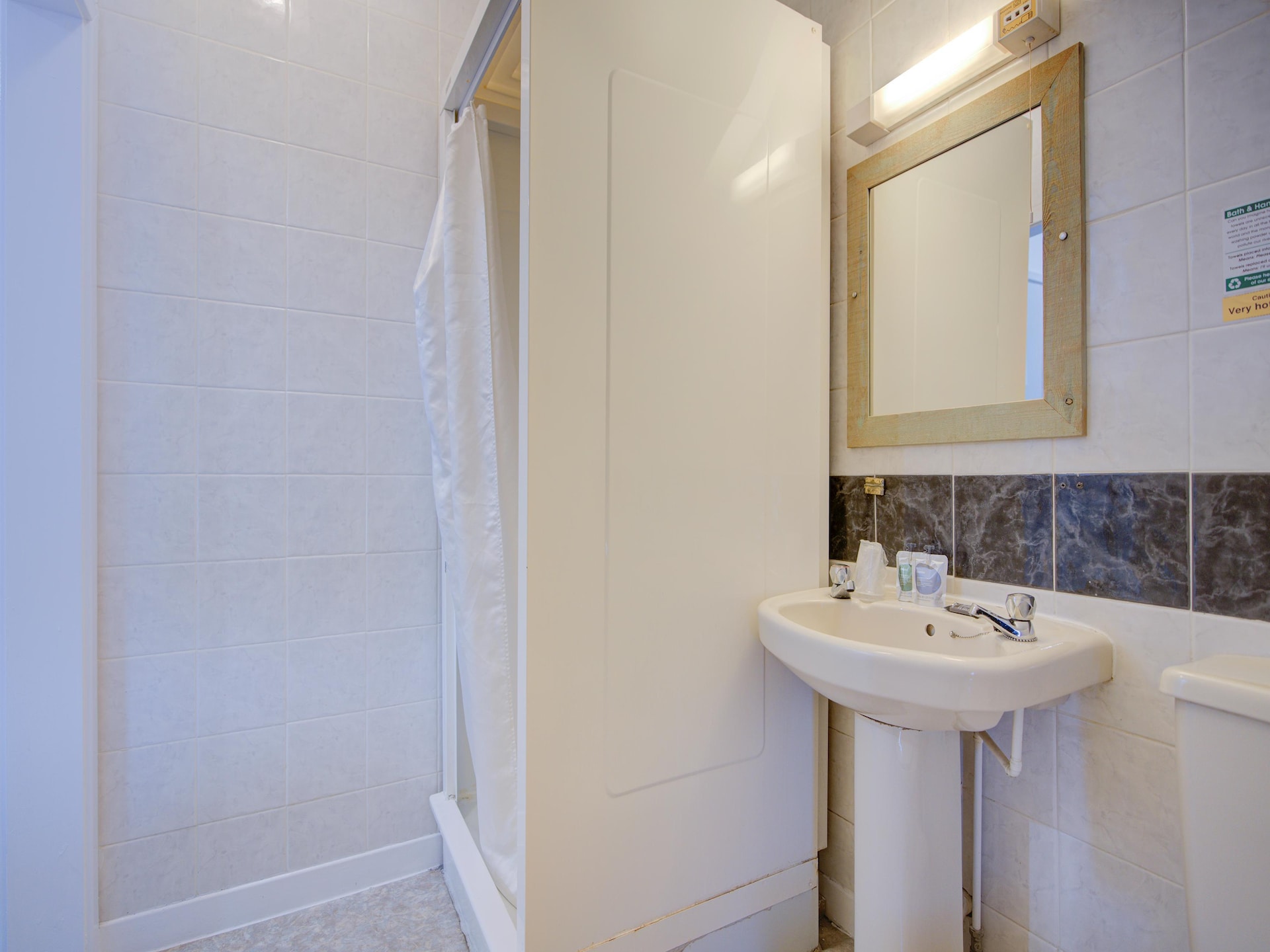 Comfortabel Standard Single Room in Cardiff - foto 20