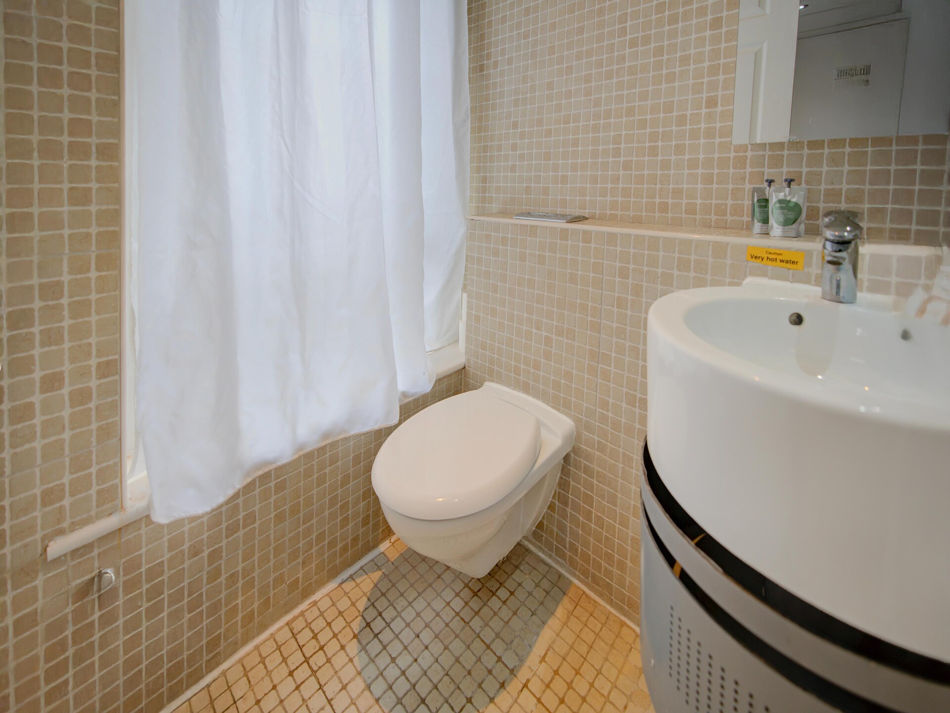 Comfortabel verblijf in Cardiff: Deluxe Twin Room - foto 14