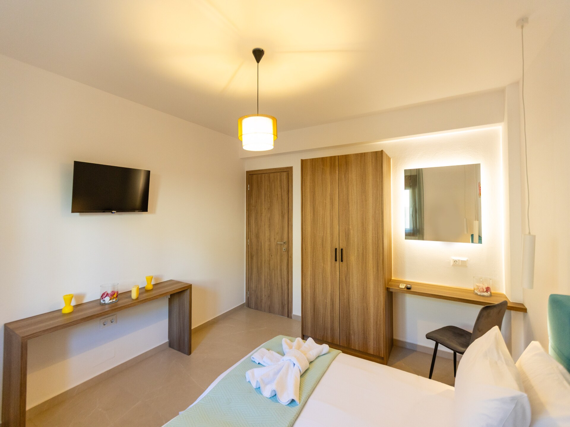 Ruim appartement met privézwembad en tuin op 2 km van het strand - foto 17