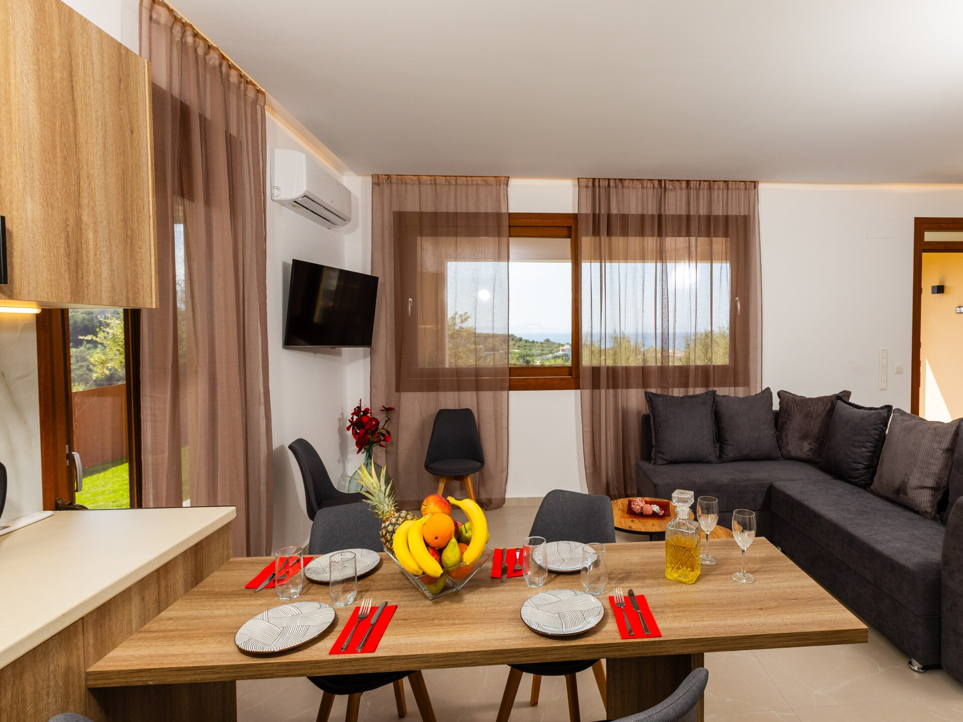 Ruim appartement met privézwembad en tuin op 2 km van het strand - foto 2