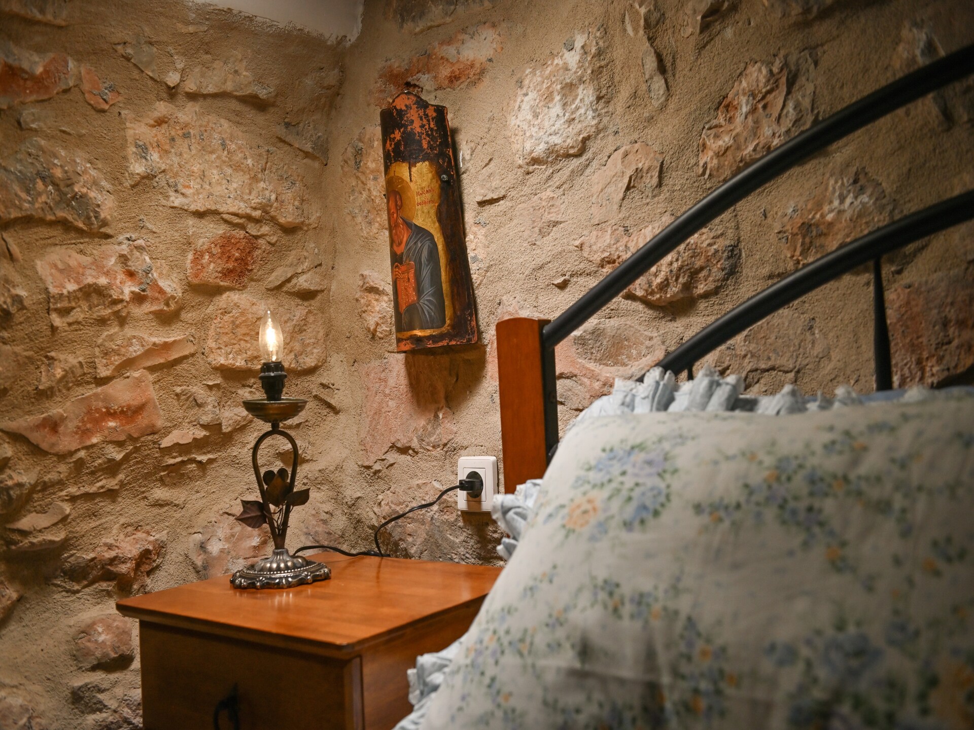 Authentiek Grieks vakantiehuis met zeezicht in Pyrgos Dirou, Mani - foto 15