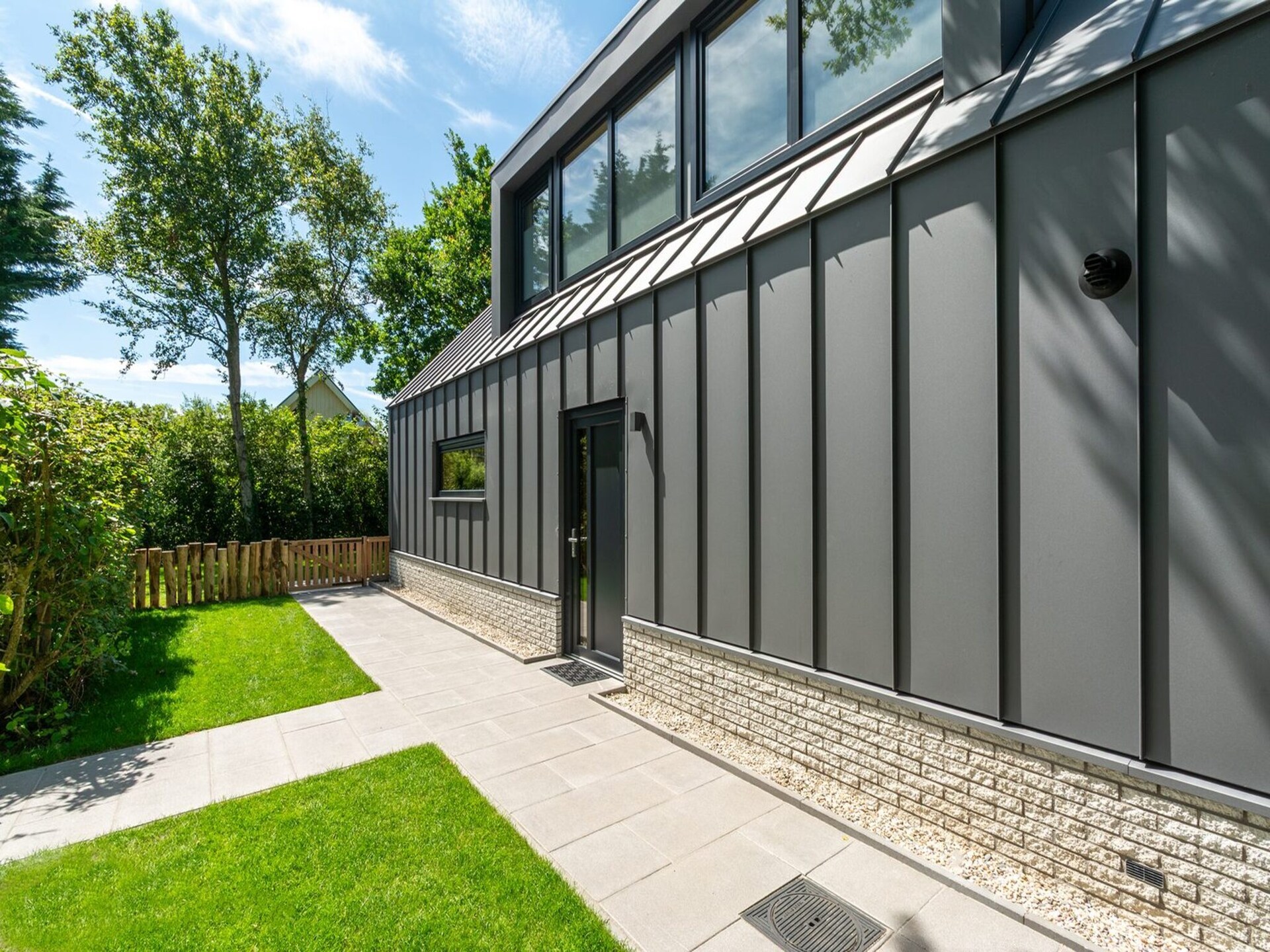 Luxe strandvilla Belkmer Beachhouse met omheinde tuin, 1,5km van zee - foto 33