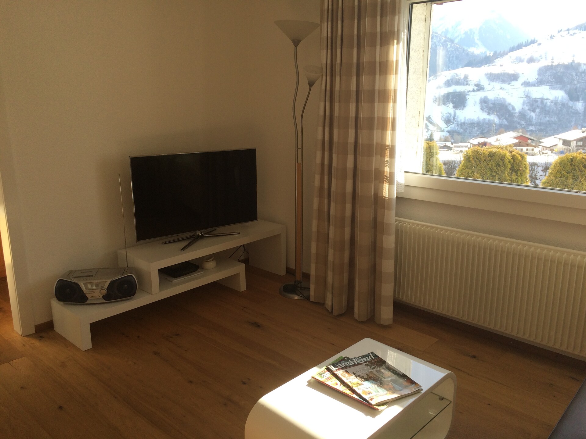 Knus appartement in Segnas met tuin, BBQ en uitzicht op de bergen - foto 7
