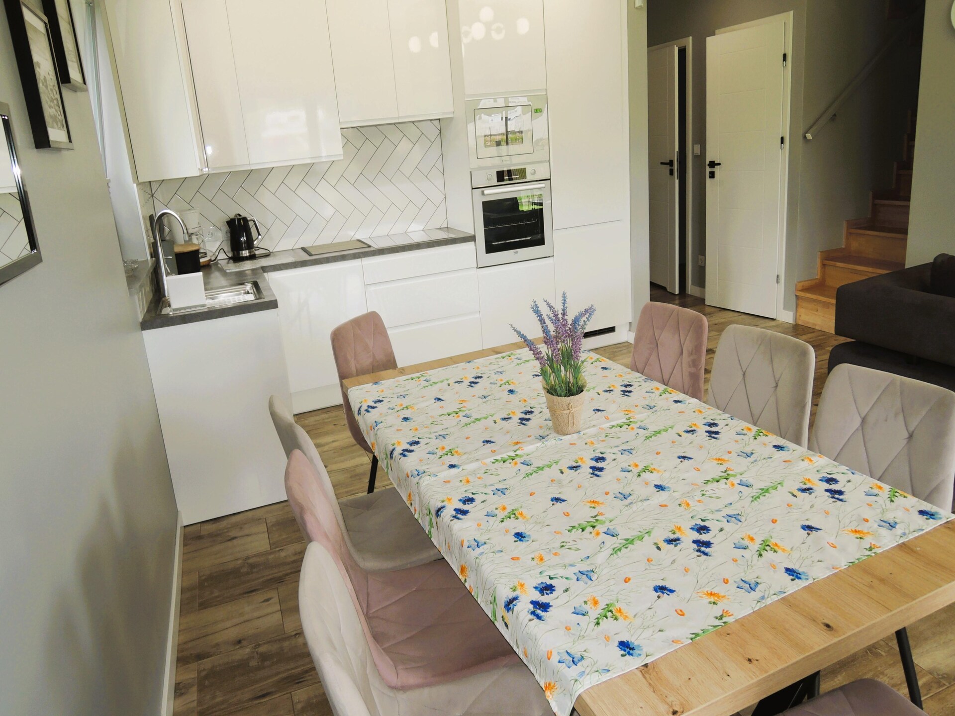 Ruim vakantiehuis voor 10 personen bij meer en strand in Kołczewo - foto 4