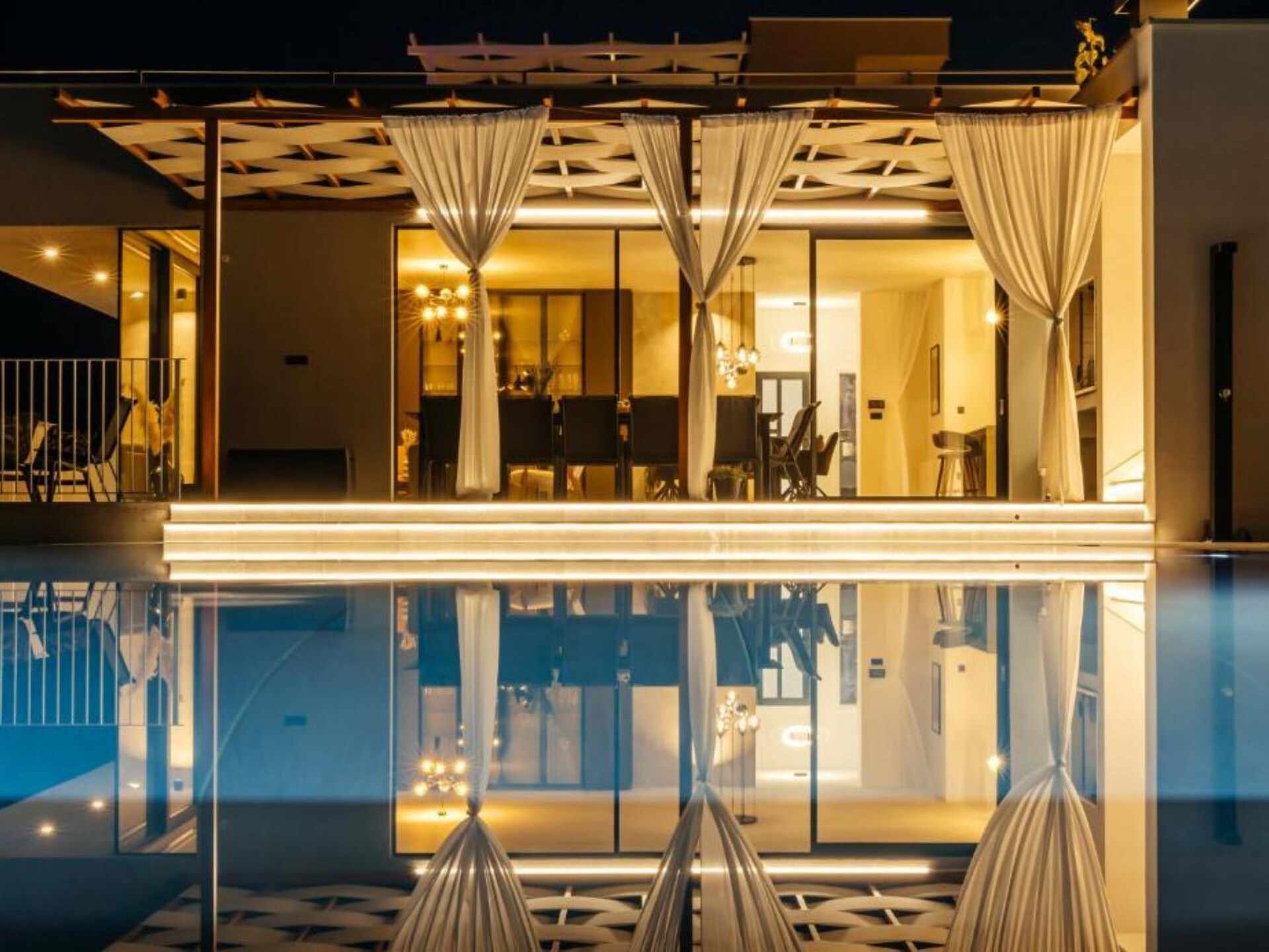 Villa Lara: Luxe villa met verwarmd zwembad, jacuzzi & sauna voor 12 personen - foto 39