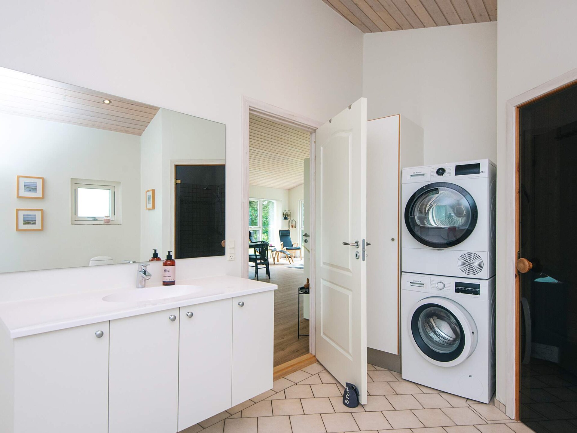 Luxe vrijstaand vakantiehuis met spa & sauna, 600m van Ringkøbing Fjord - foto 22