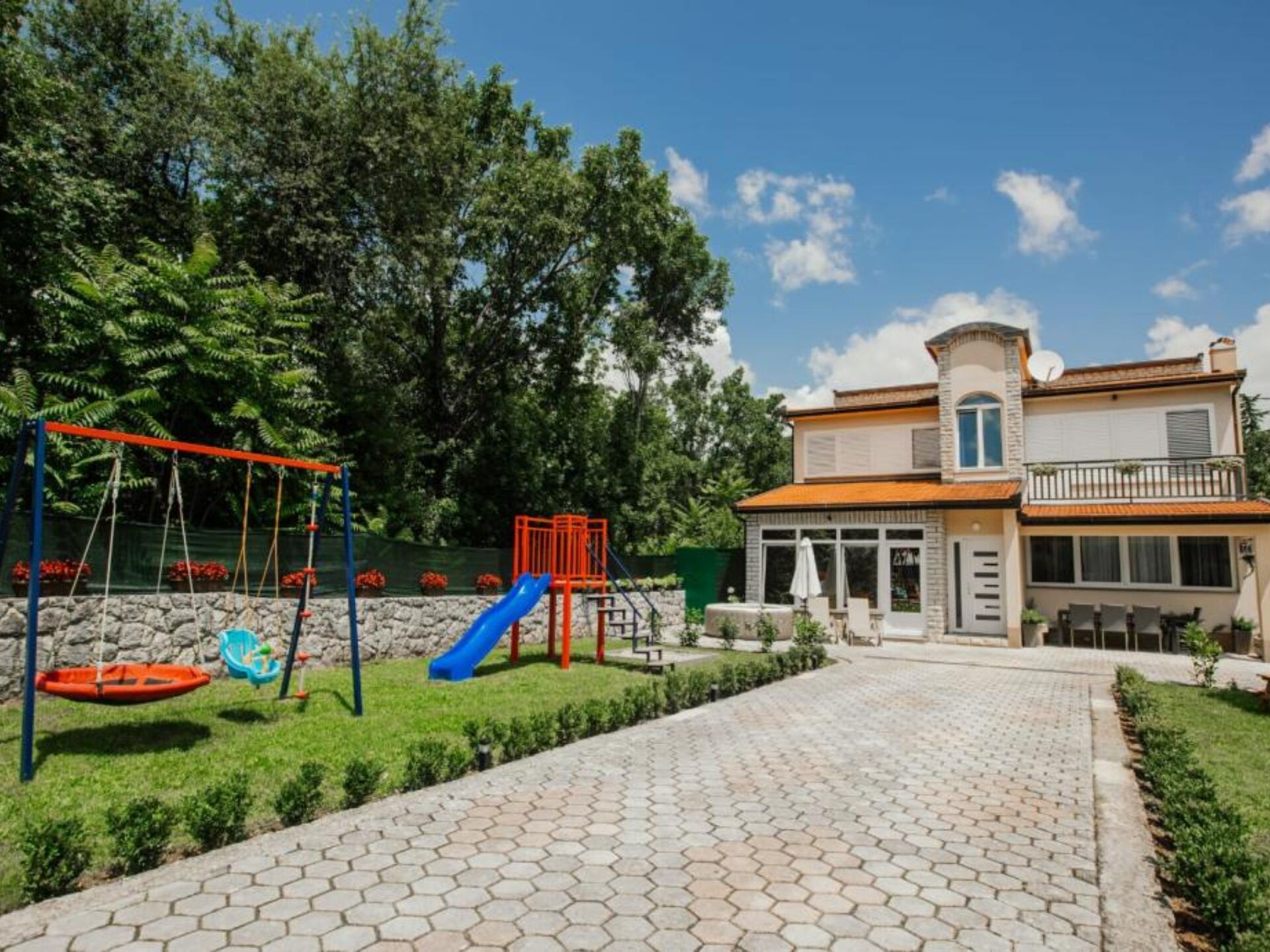 Ruim vakantiehuis met zwembad bij de meren van Imotski - foto 14