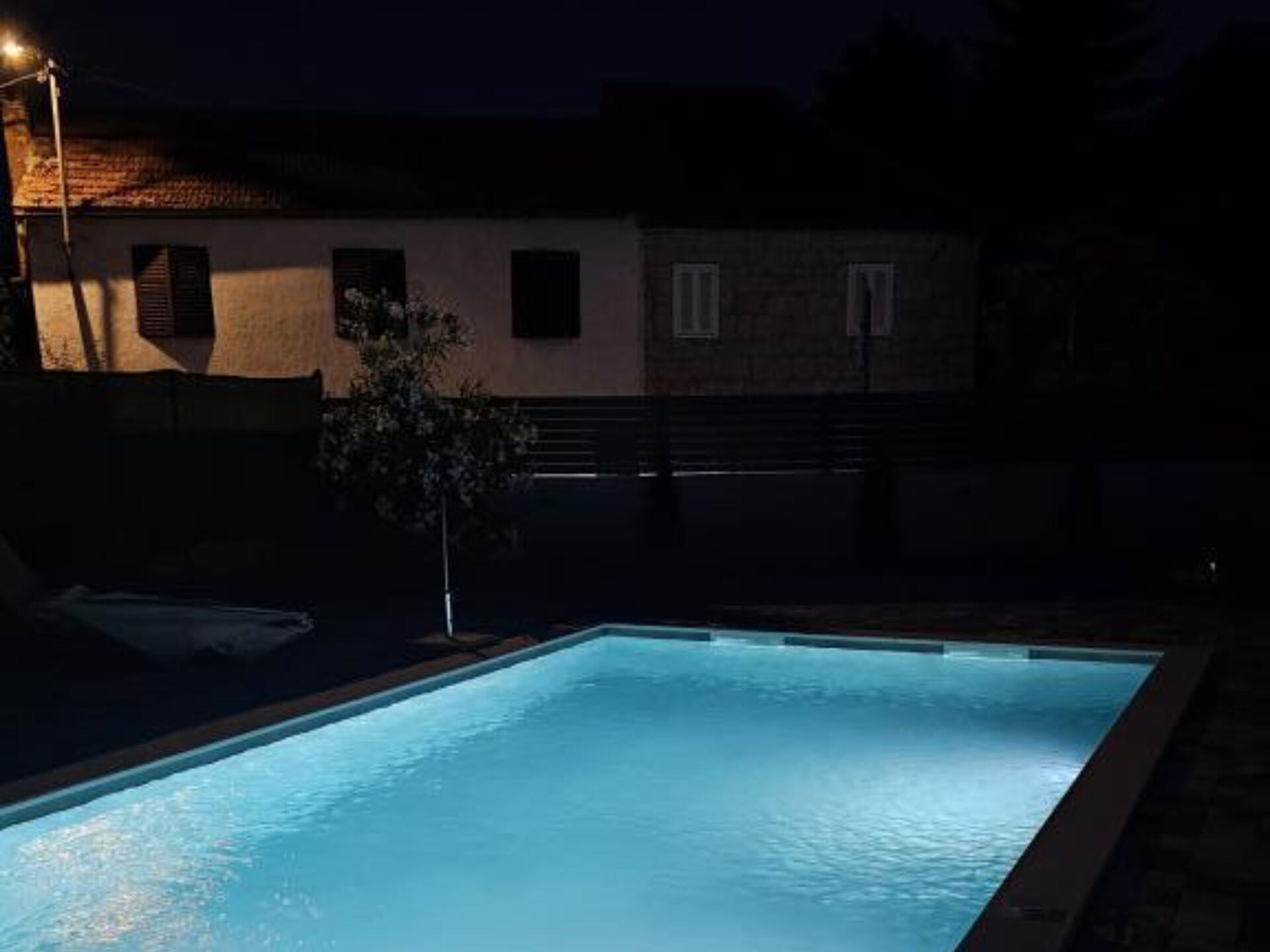 Ruim vakantiehuis met zwembad bij de meren van Imotski - foto 19