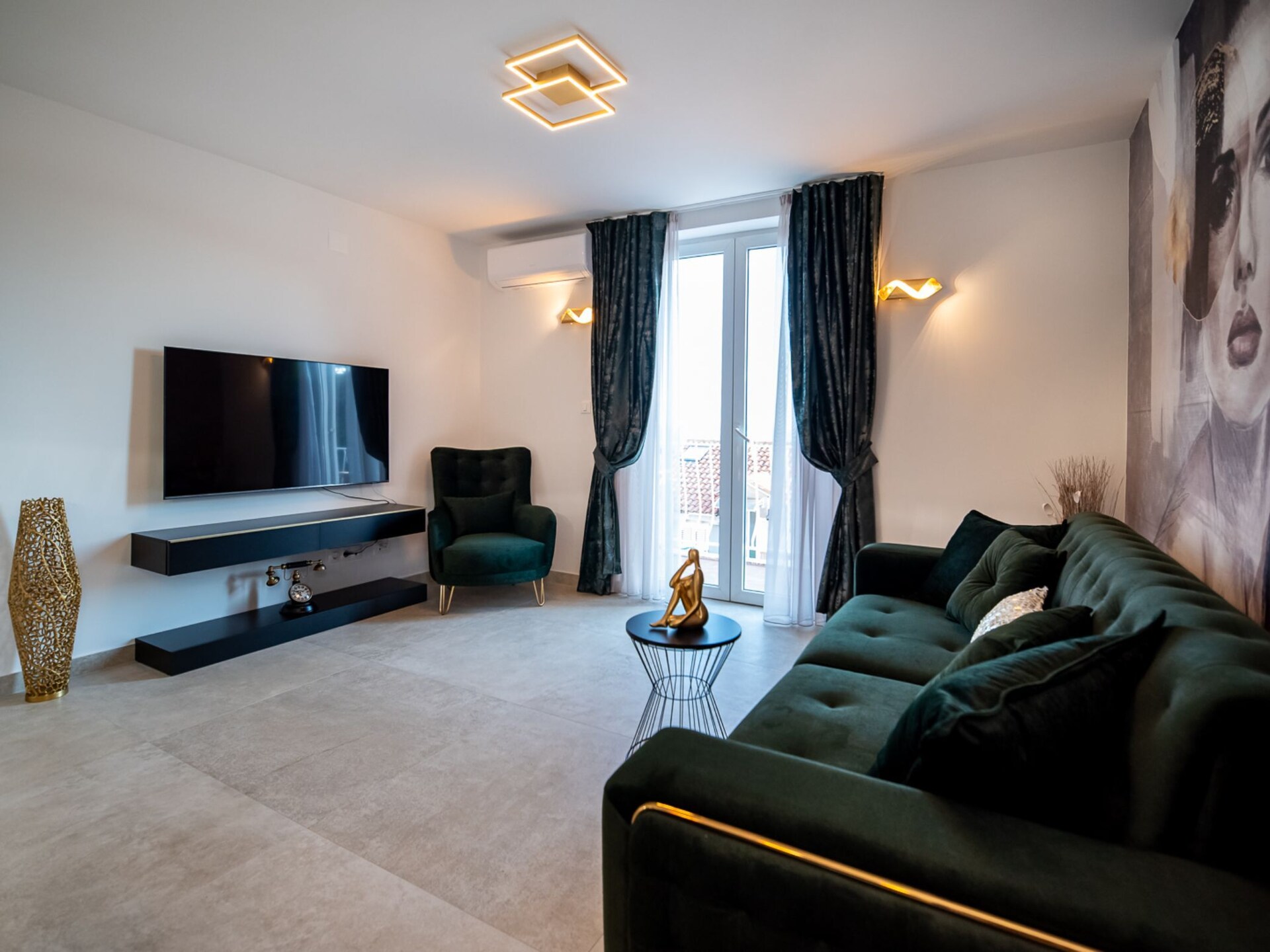 Op 800 m van het strand: ruim appartement in Dubrovnik met zeezicht - foto 1