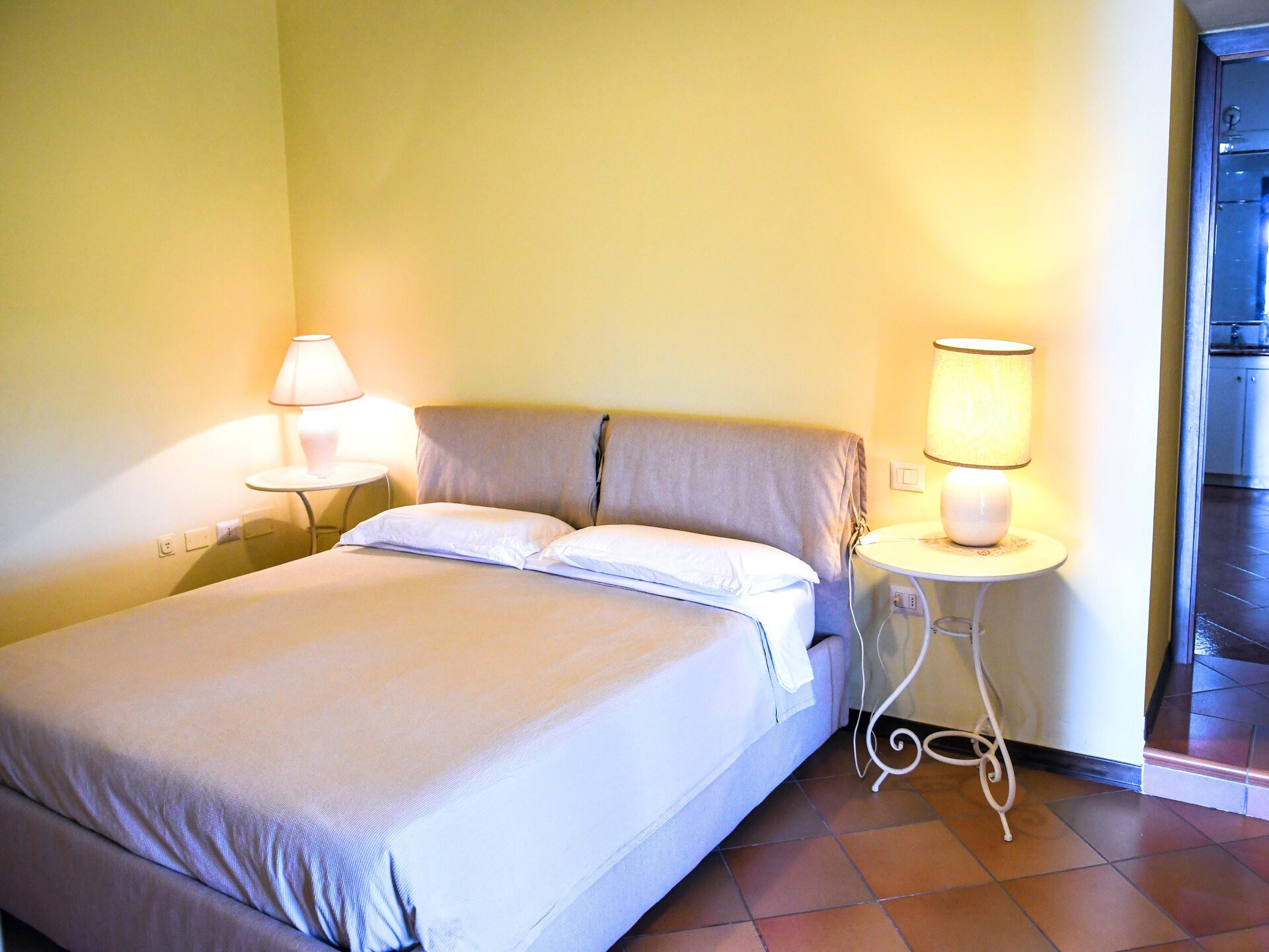 Appartement aan golfbaan met uitzicht op glooiende heuvels bij Pesaro - foto 17
