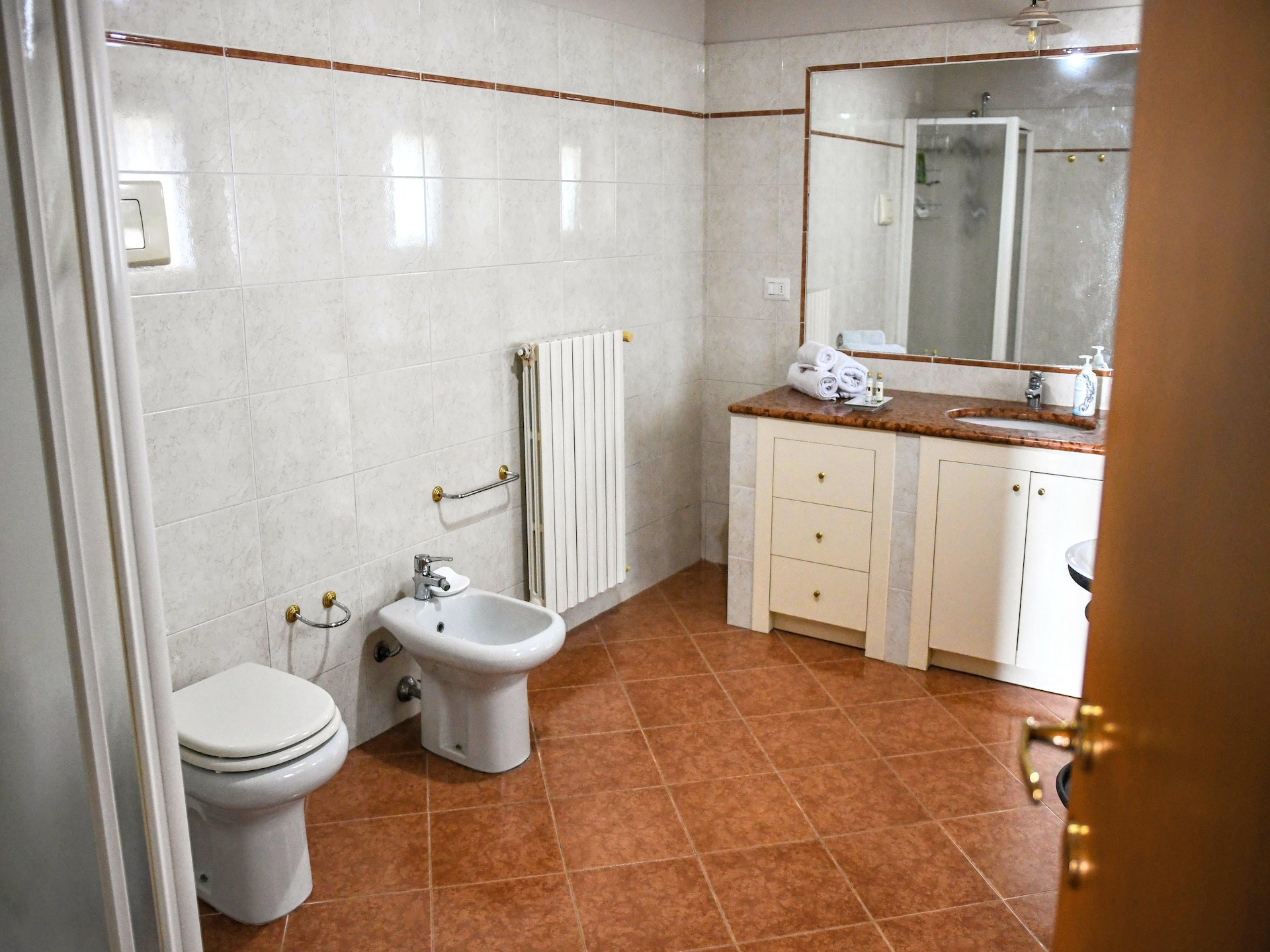 Appartement aan golfbaan met uitzicht op glooiende heuvels bij Pesaro - foto 21