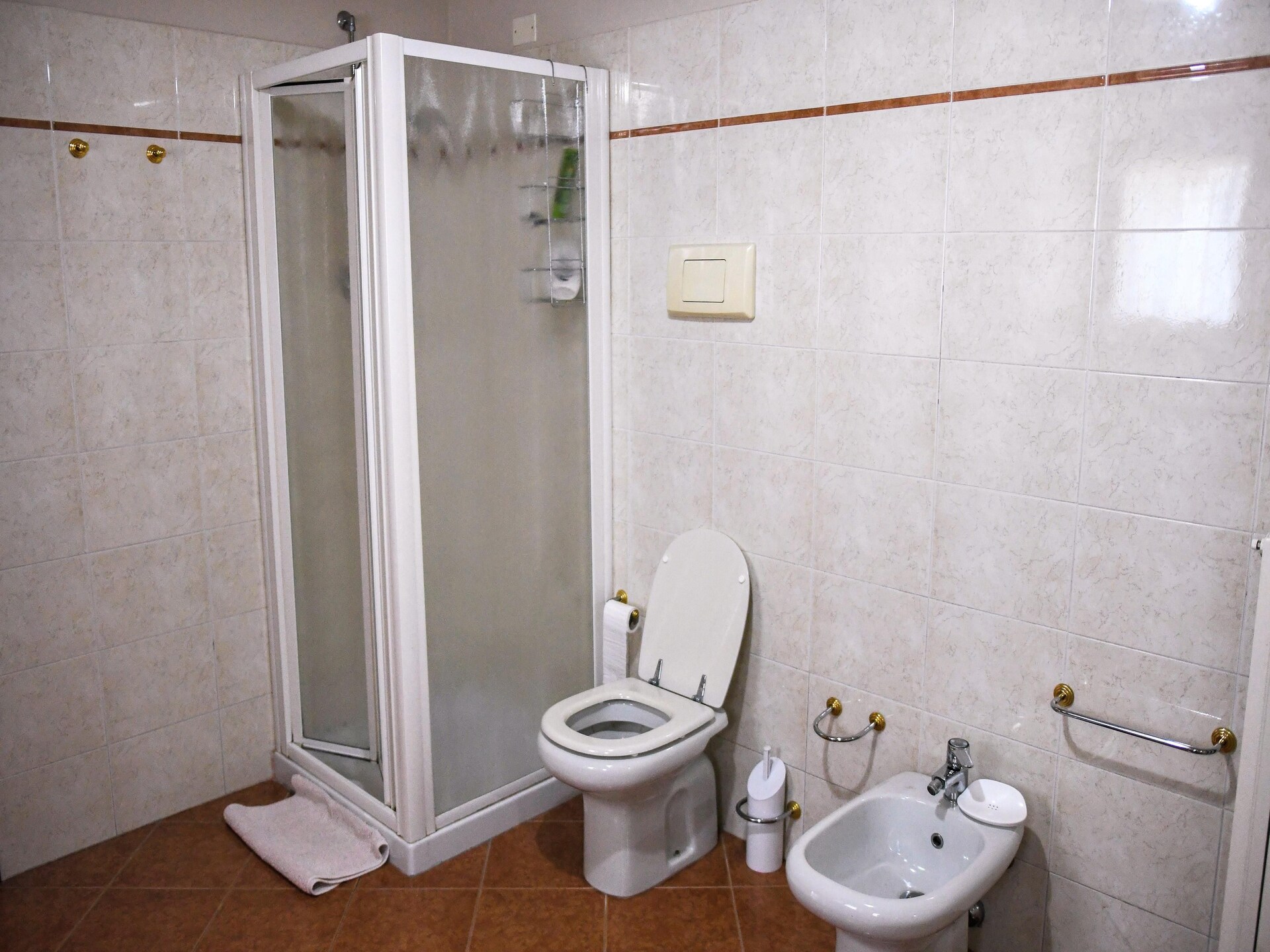 Appartement aan golfbaan met uitzicht op glooiende heuvels bij Pesaro - foto 24