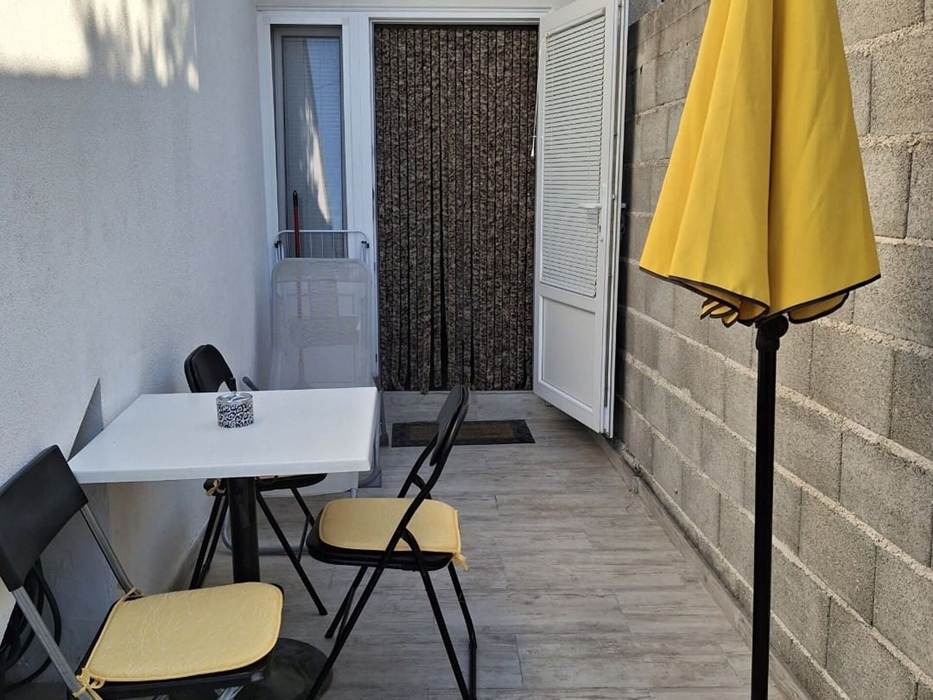 Classic appartement aan zee in Donji Karin – 200m van het strand - foto 15