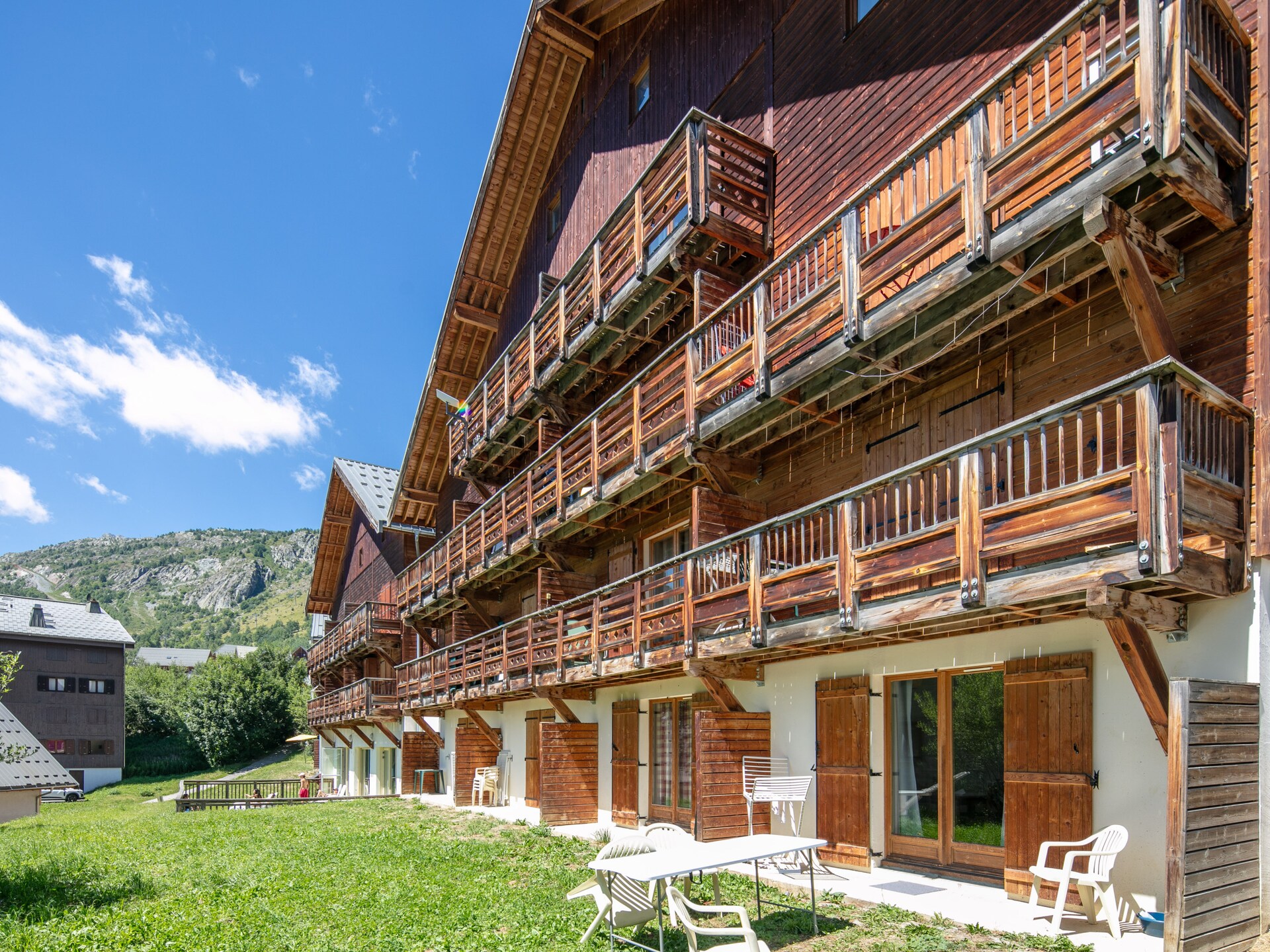 Knusse vrijstaande chalet voor 5, op 700m van de piste in Saint-Sorlin - foto 1