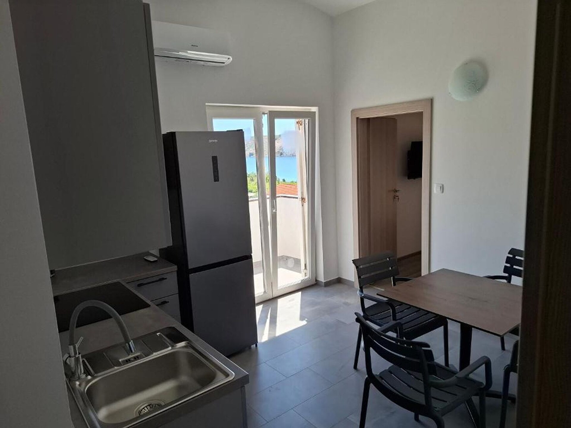 Duikvakantie aan zee: 5-persoons appartement met uitzicht op Rab - foto 2