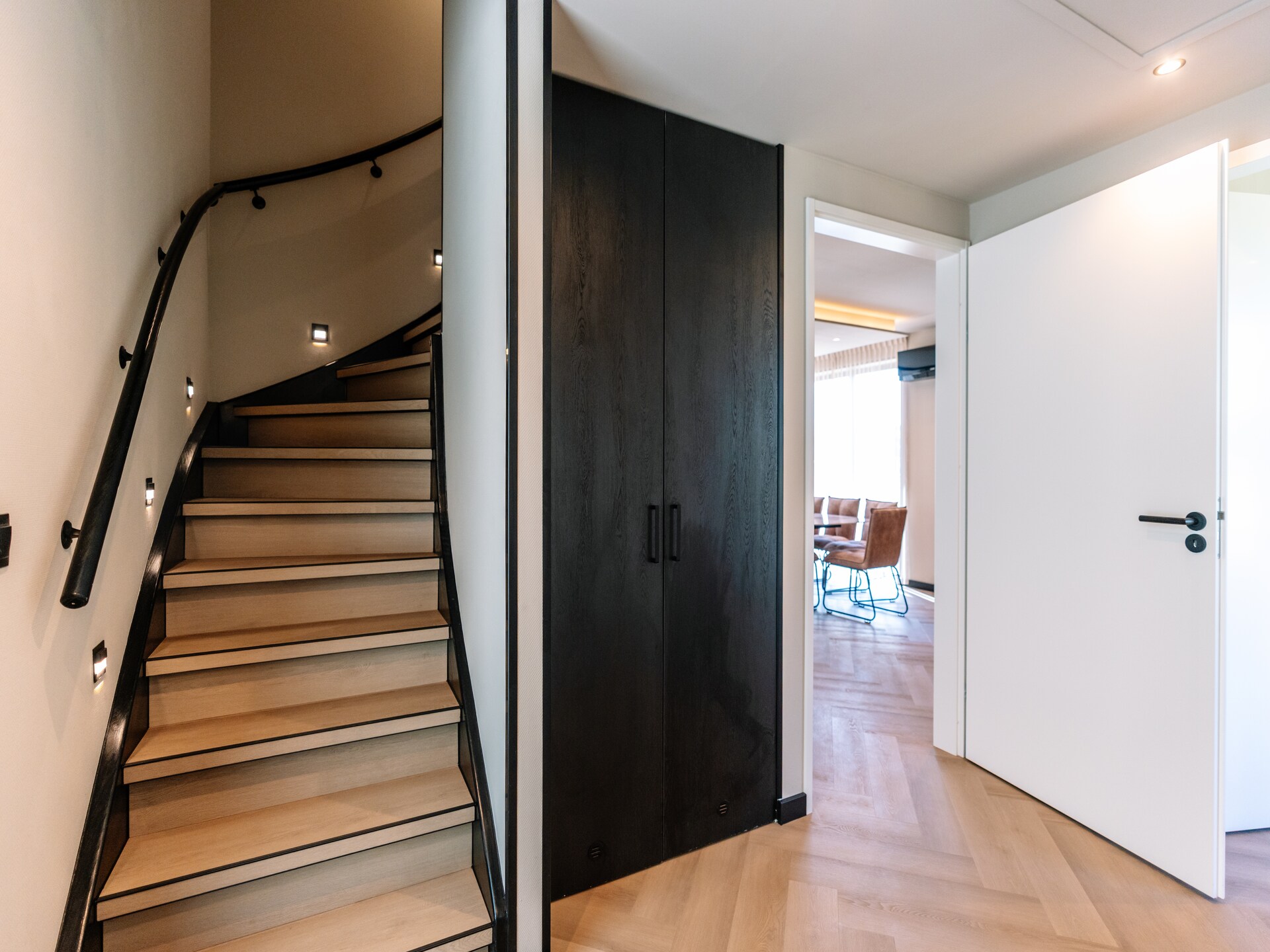 Villa Watergloed: luxe vakantiehuis met privézwembad en hottub in Waarland - foto 13