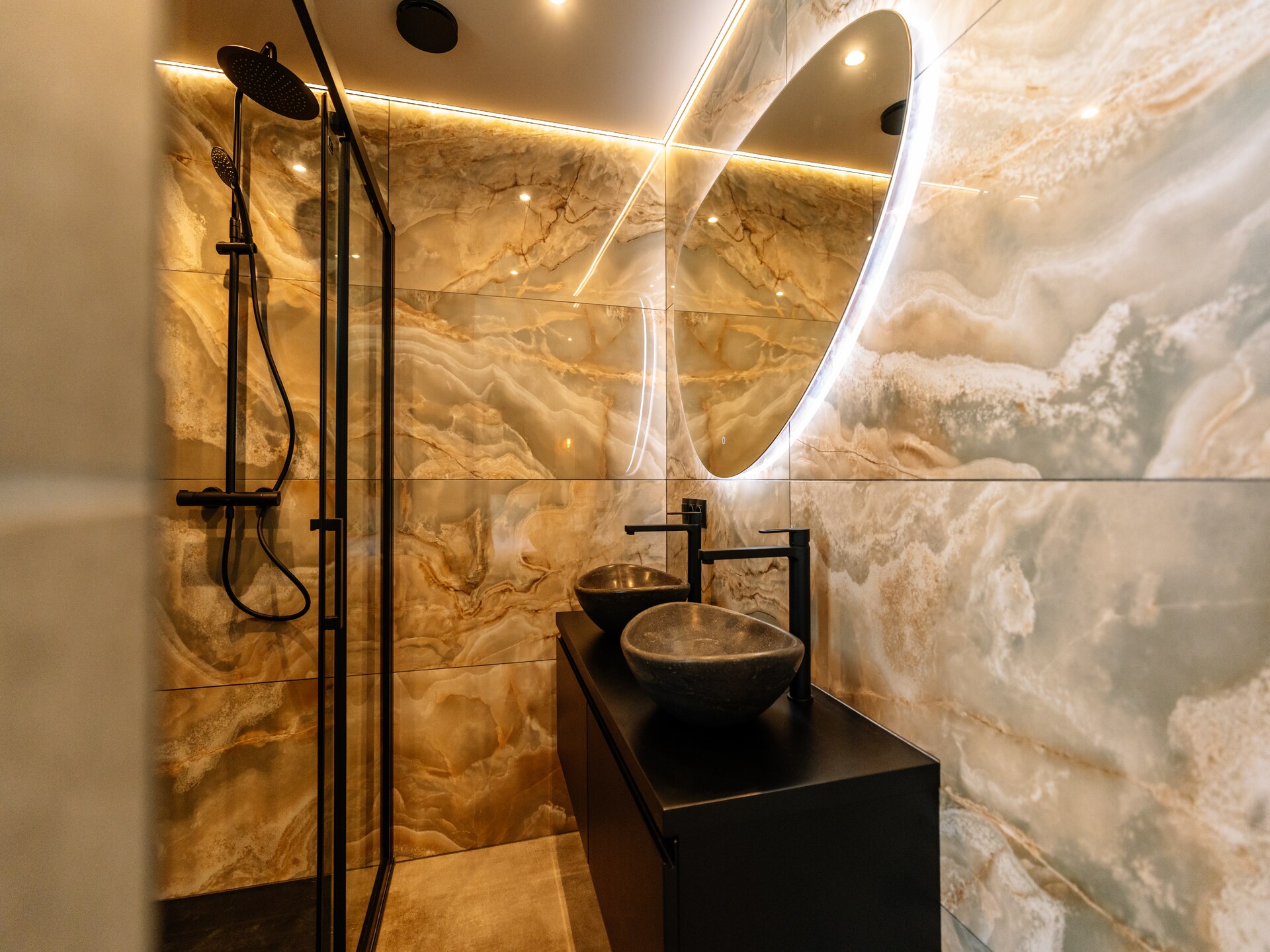 Villa Watergloed: luxe vakantiehuis met privézwembad en hottub in Waarland - foto 35