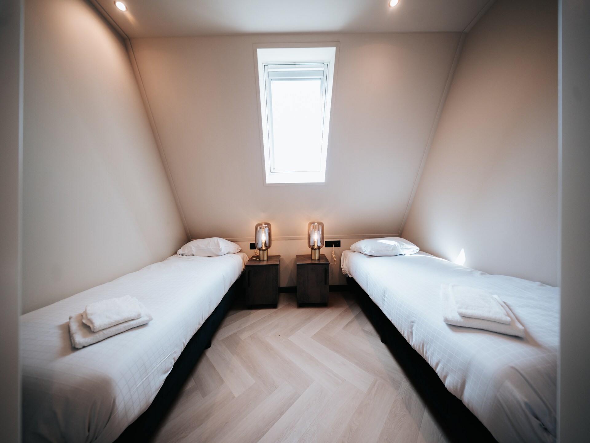 Villa Watergloed: luxe vakantiehuis met privézwembad en hottub in Waarland - foto 30