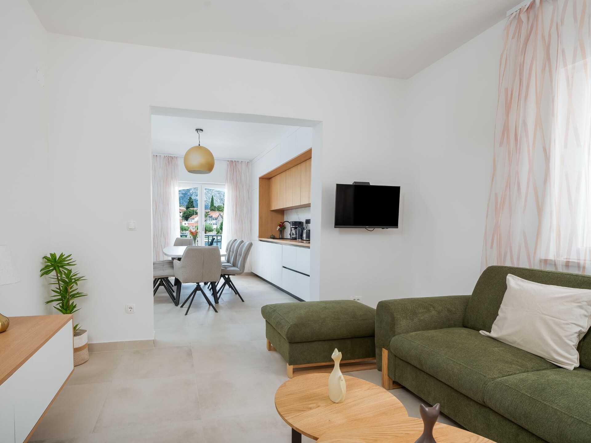 Luxe Villa Senka in Rogotin: Rust en Comfort voor 8 Personen - foto 2