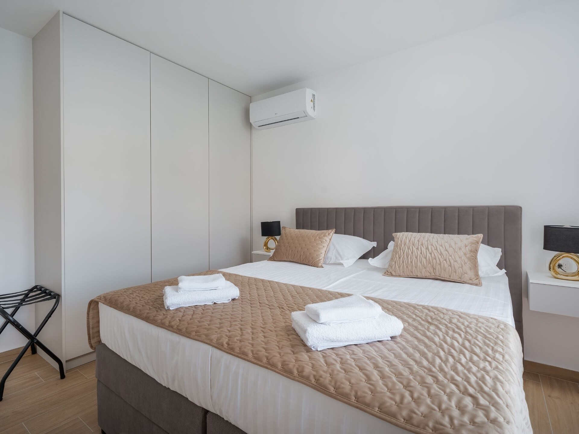 Luxe Villa Senka in Rogotin: Rust en Comfort voor 8 Personen - foto 11