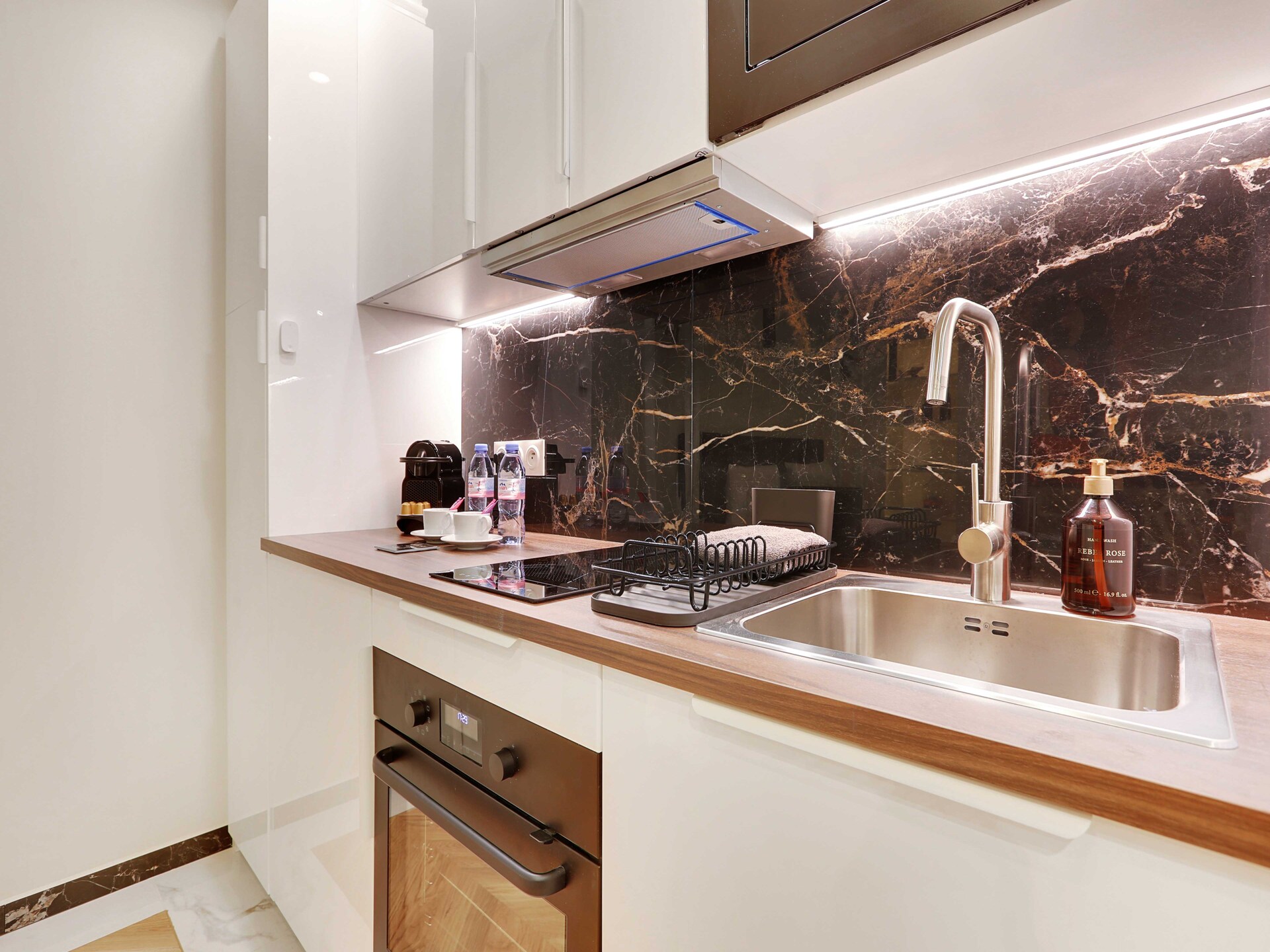 Gezellige studio voor 4 in het hart van Montmartre, vlakbij metro Abbesses - foto 23