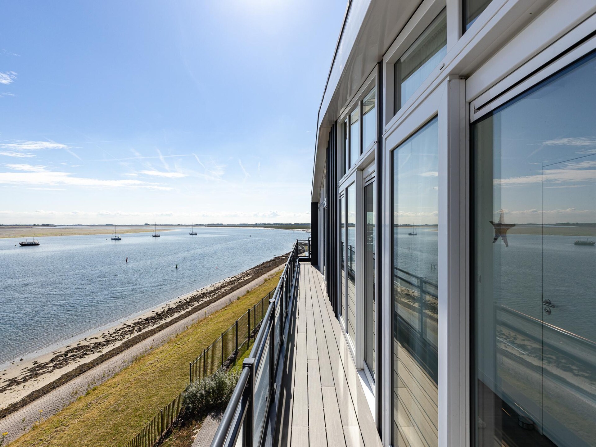 Luxe penthouse aan het water met panoramisch terras in Sint-Annaland - foto 17