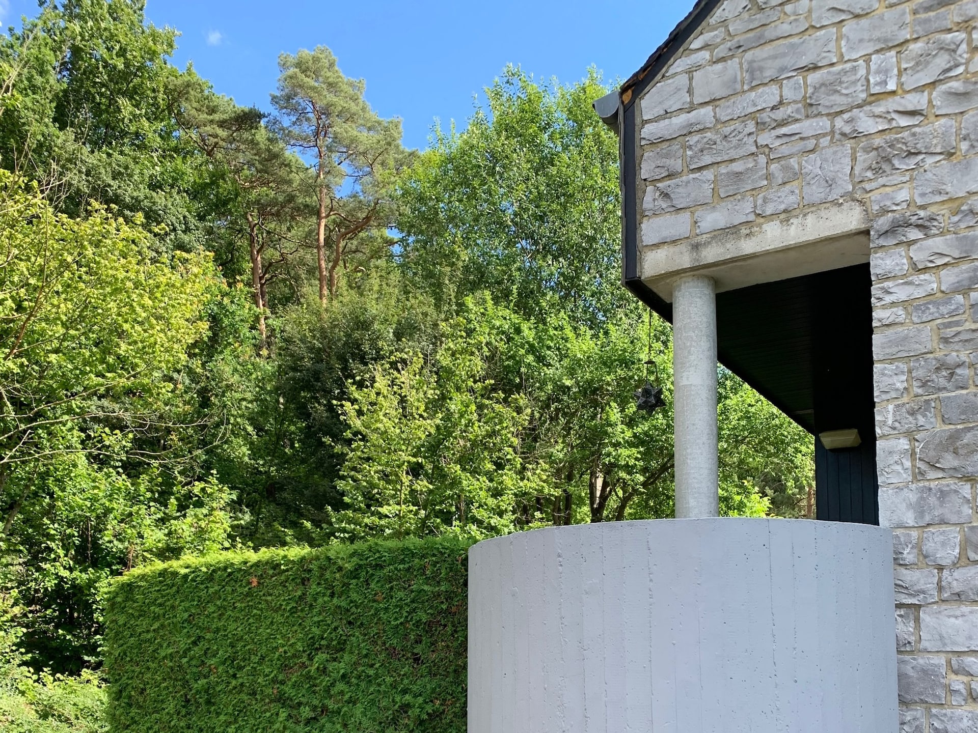 Knus 4-persoons vakantiehuis met terras in Hotton - foto 8