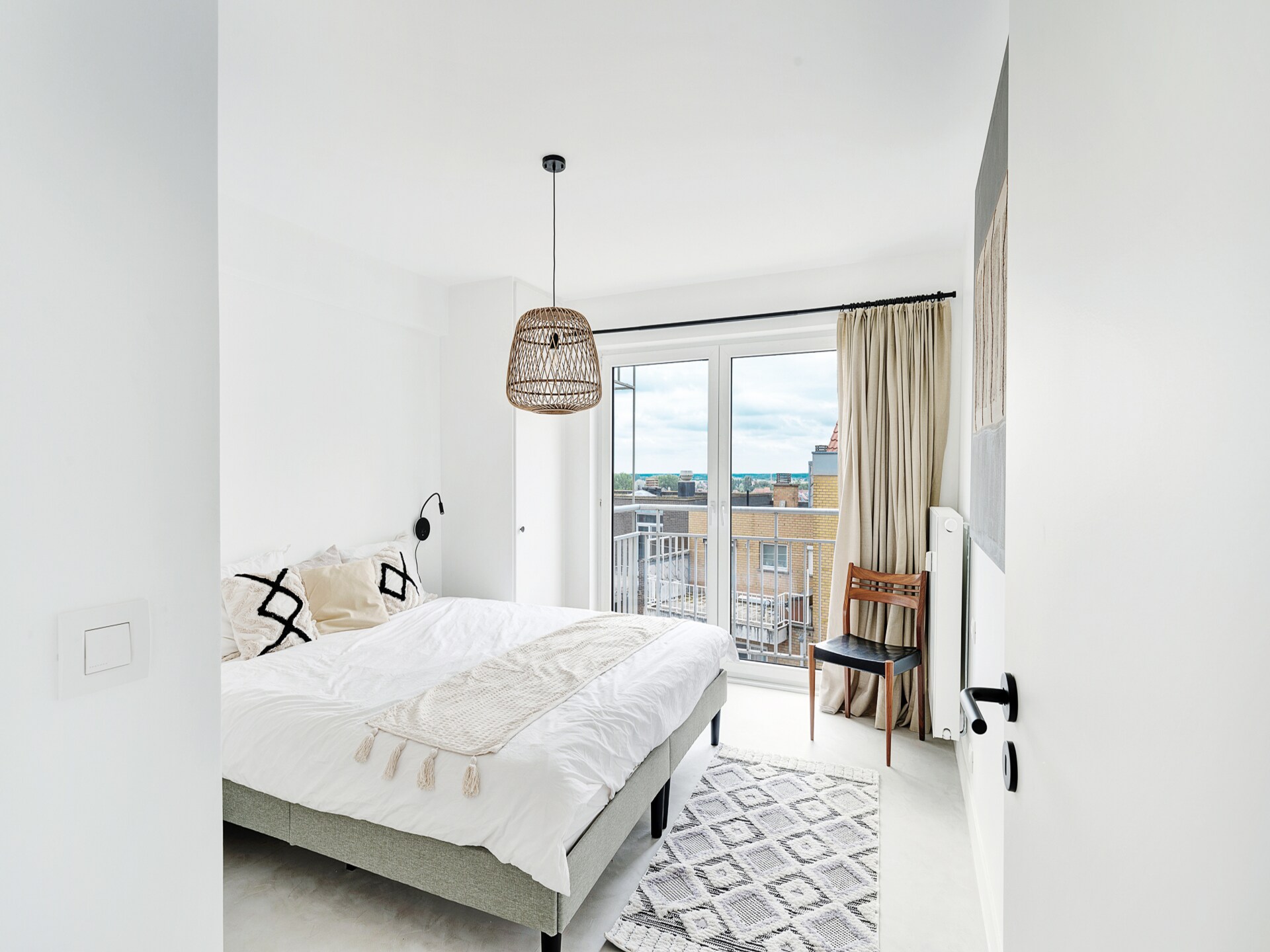 Panoramisch appartement op 8e verdieping met zeezicht en 3 slaapkamers - foto 4