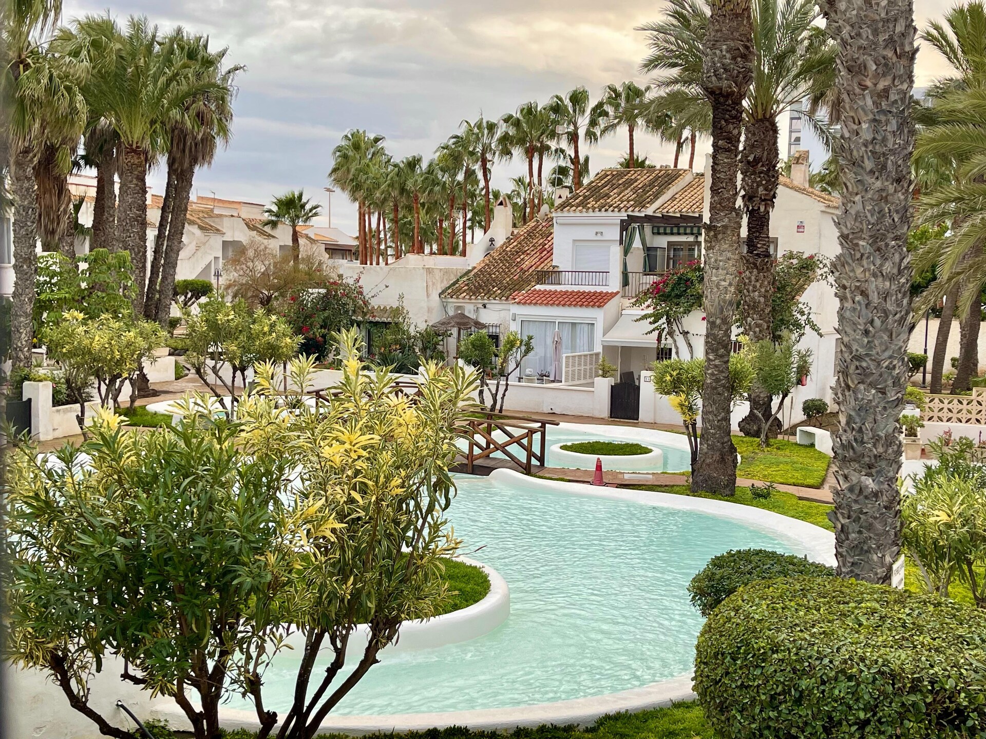 Aan het strand: Charmante bungalow voor 2 personen in Roquetas de Mar - foto 12