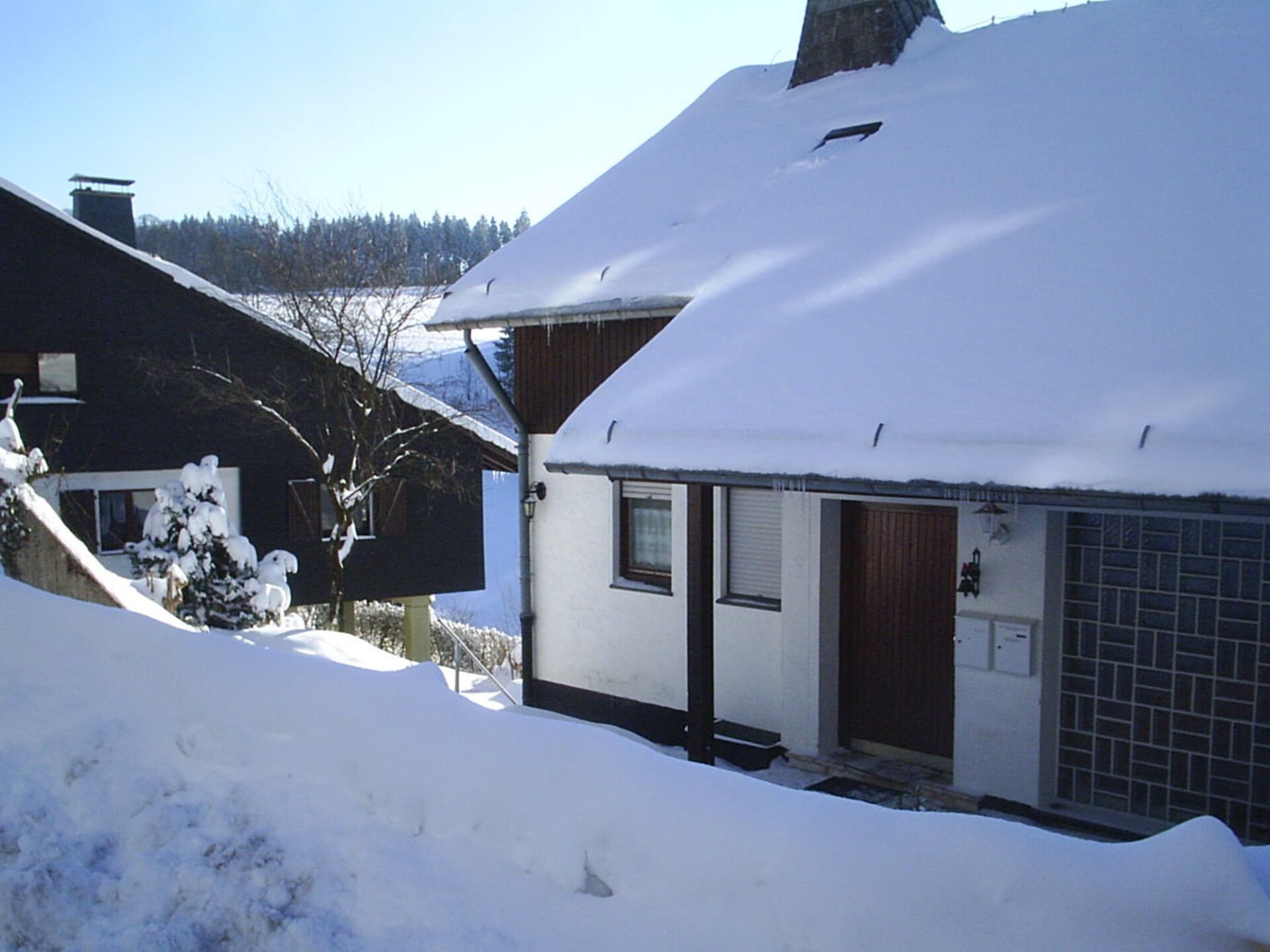 Ruim vakantiehuis voor 20 personen bij Schmallenberg, 200m van de skilift - foto 2